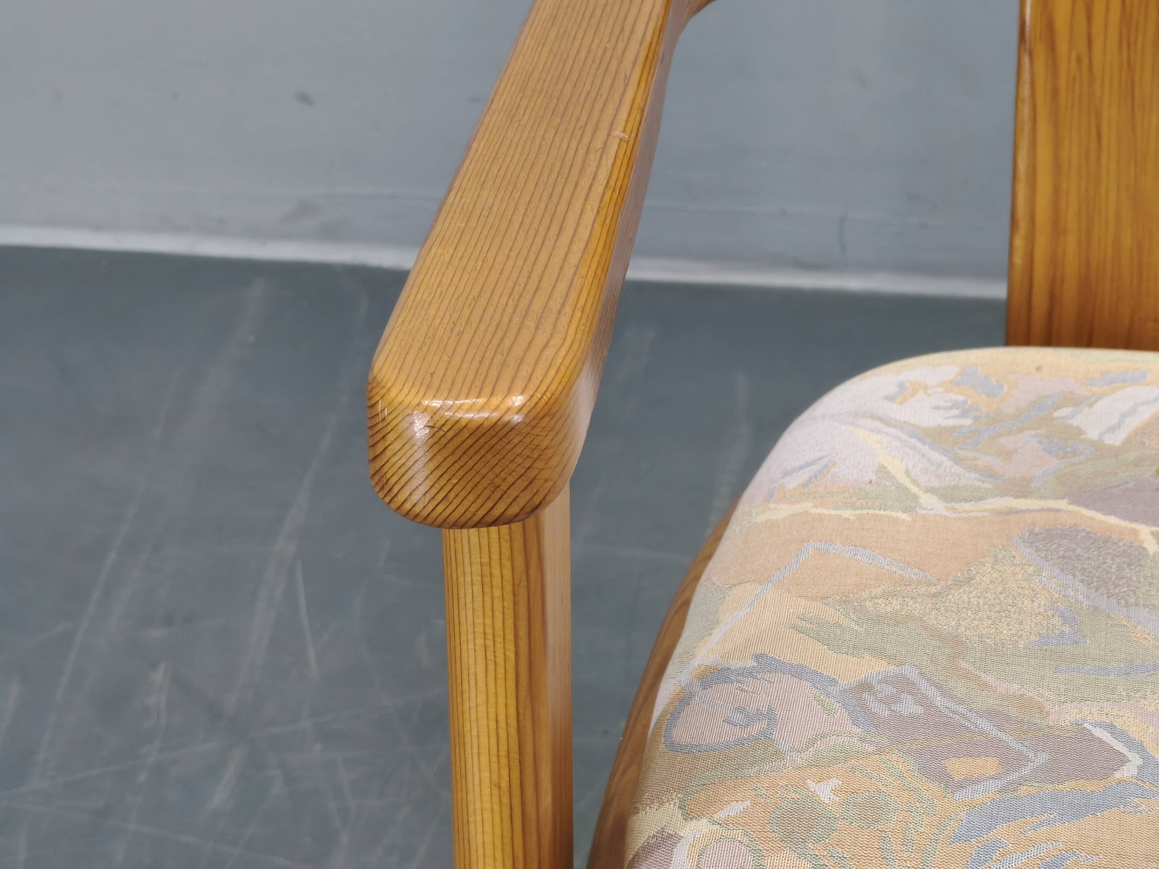 Set of 8 Czech Postmodern Pine Dining Armchairs, 1970s