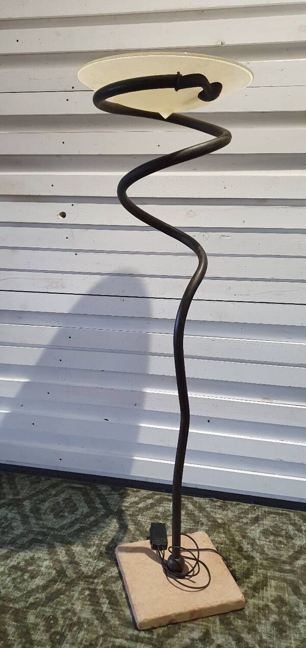 Lampadaire vintage serpent métal pied travertin avec verre de Murano