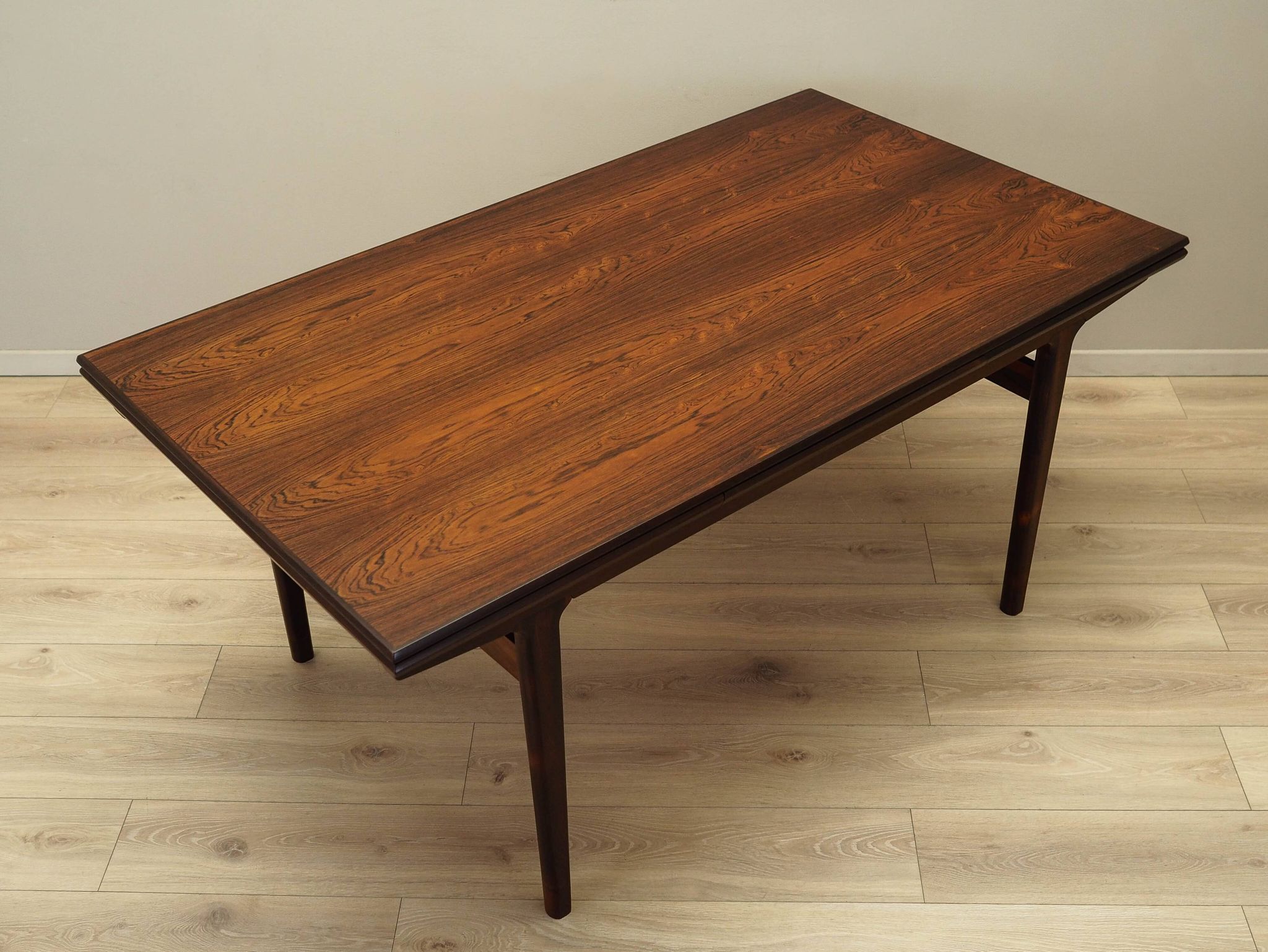 Rosewood table, 1960s, designer: Henning Kjaernulf, Vejle Stole& Møbelfabri
