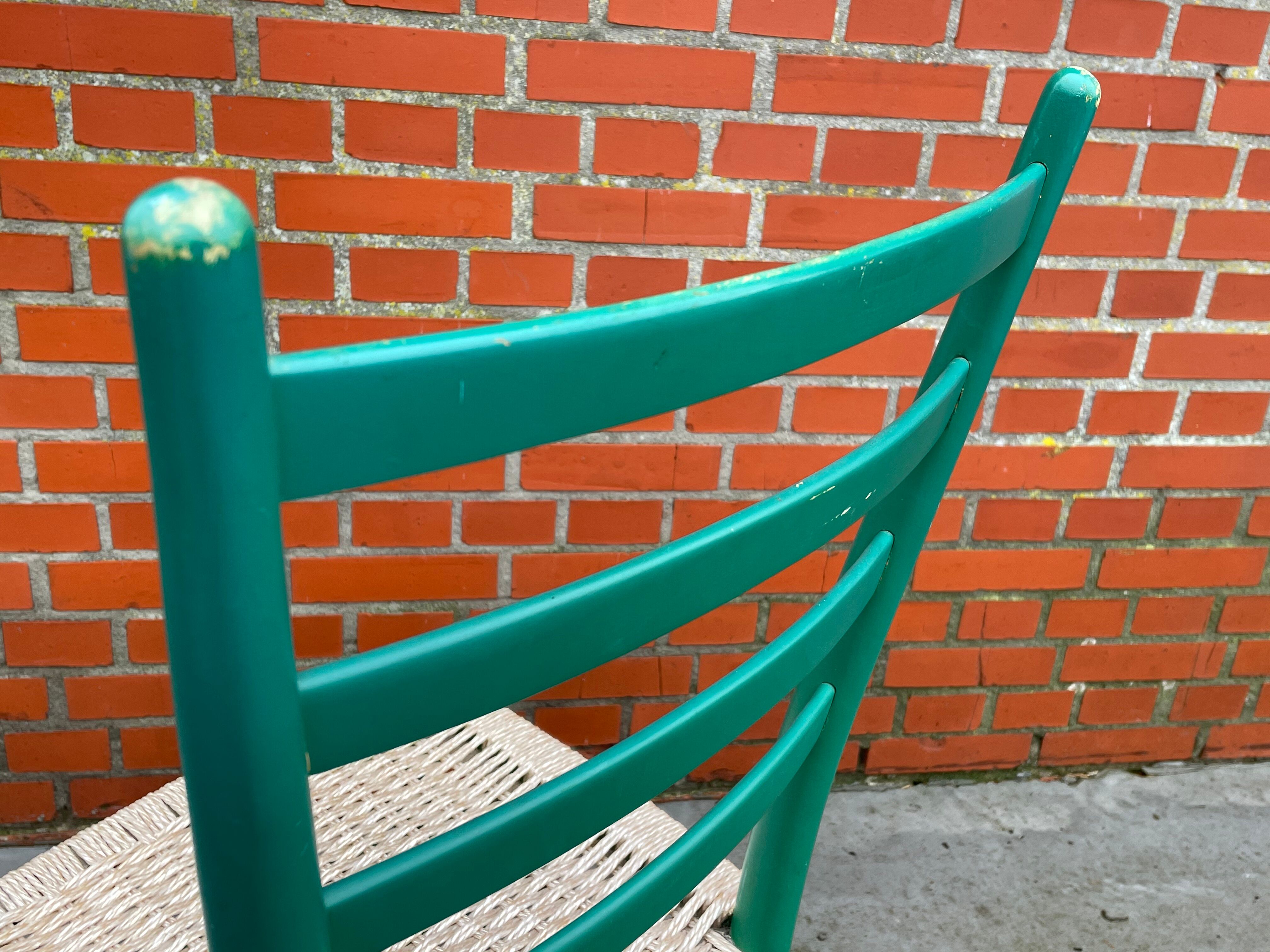 Lot de 4 chaises en bois dans le modèle italien de Chiavari