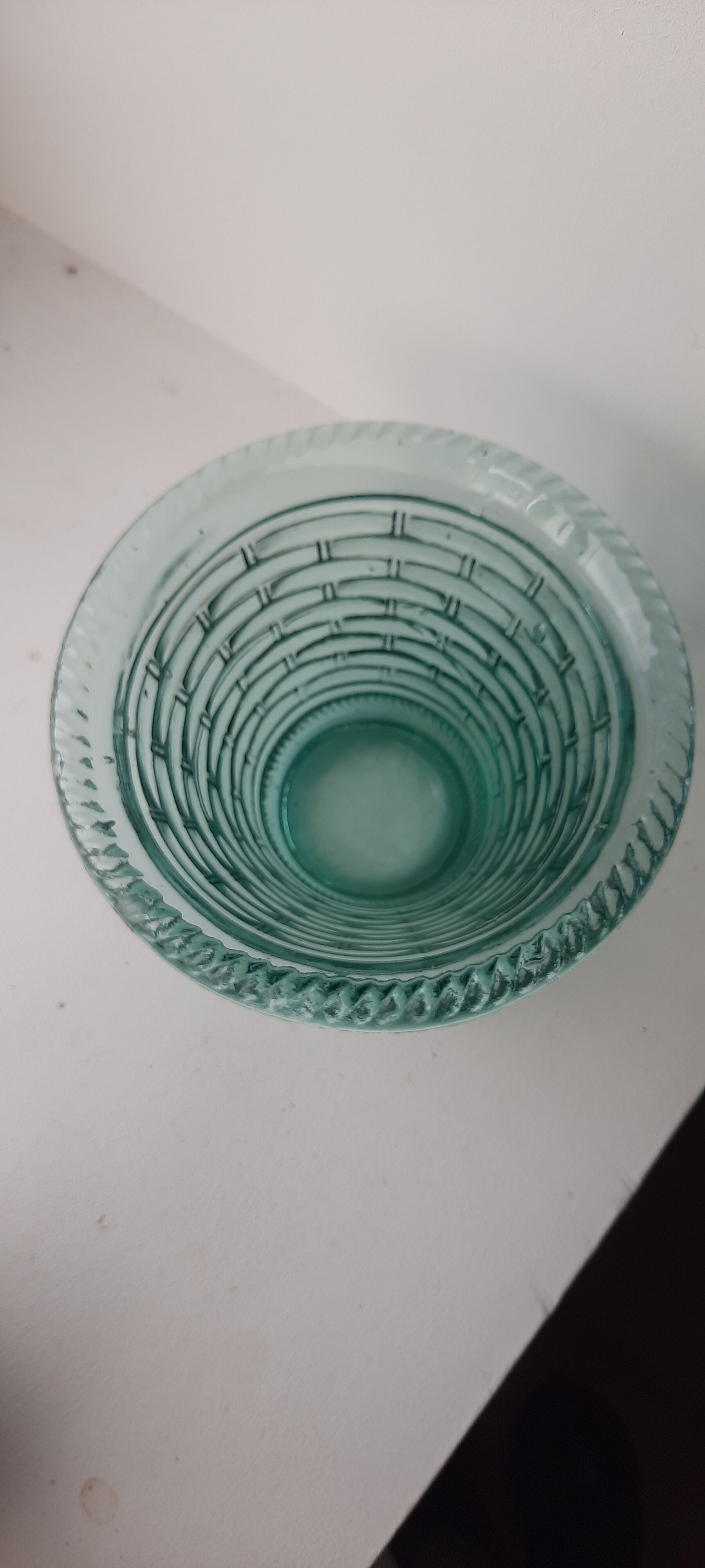 Rattan glass flower pot