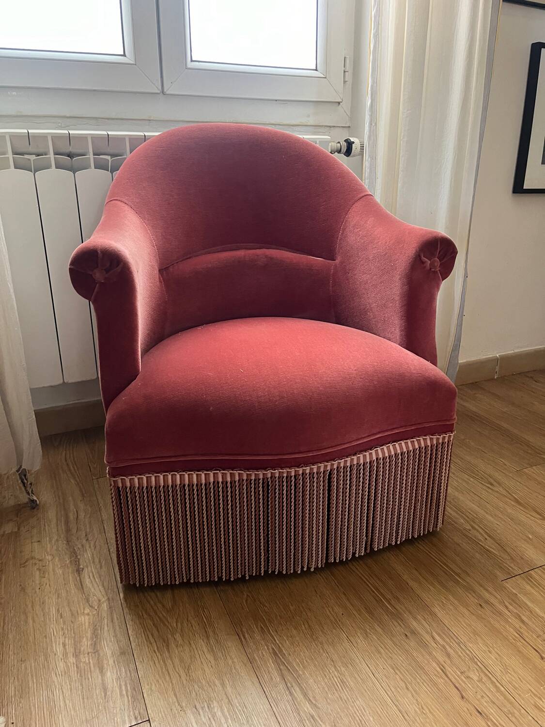 Vintage toad armchair