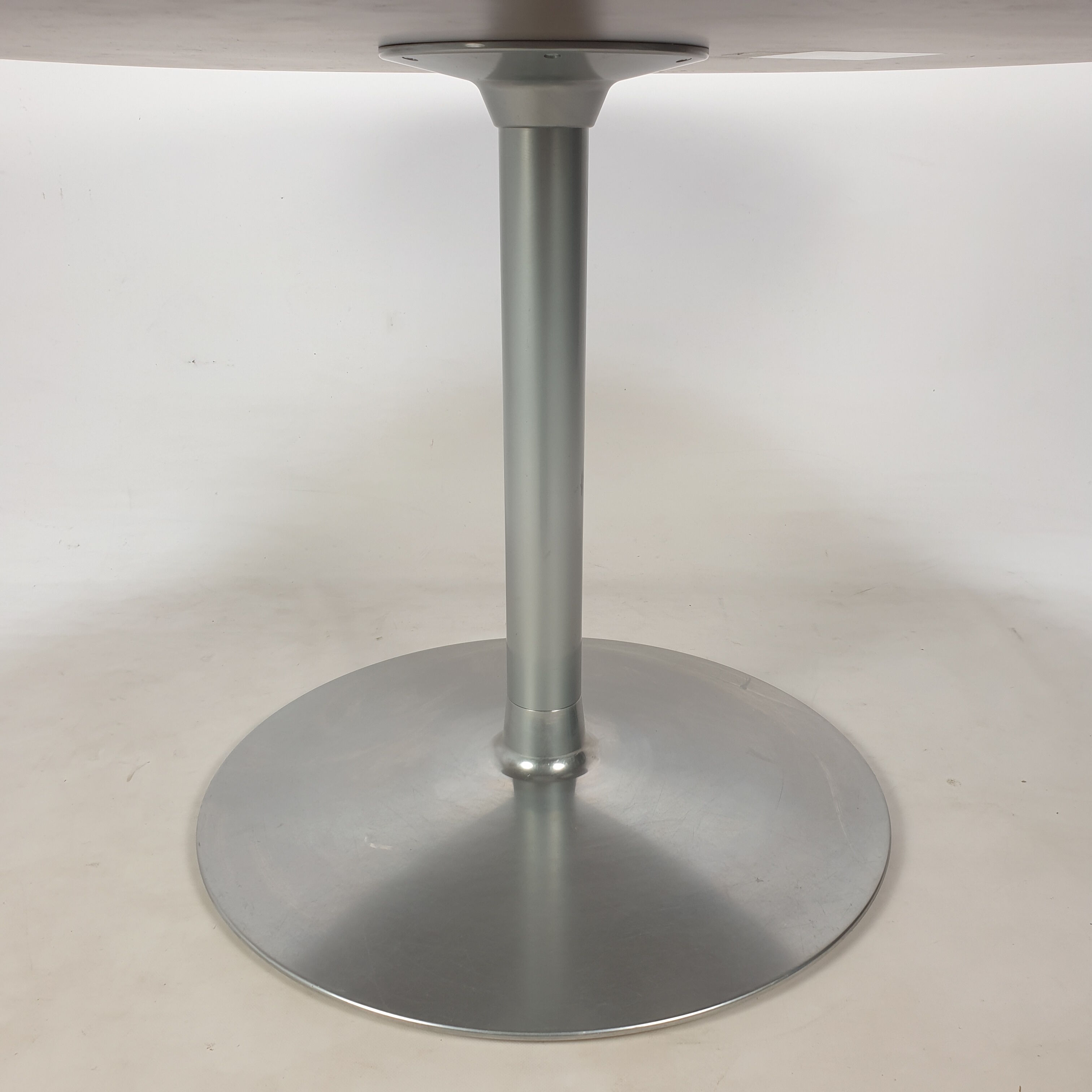 Round Dining Table by Pierre Paulin for Artifort
