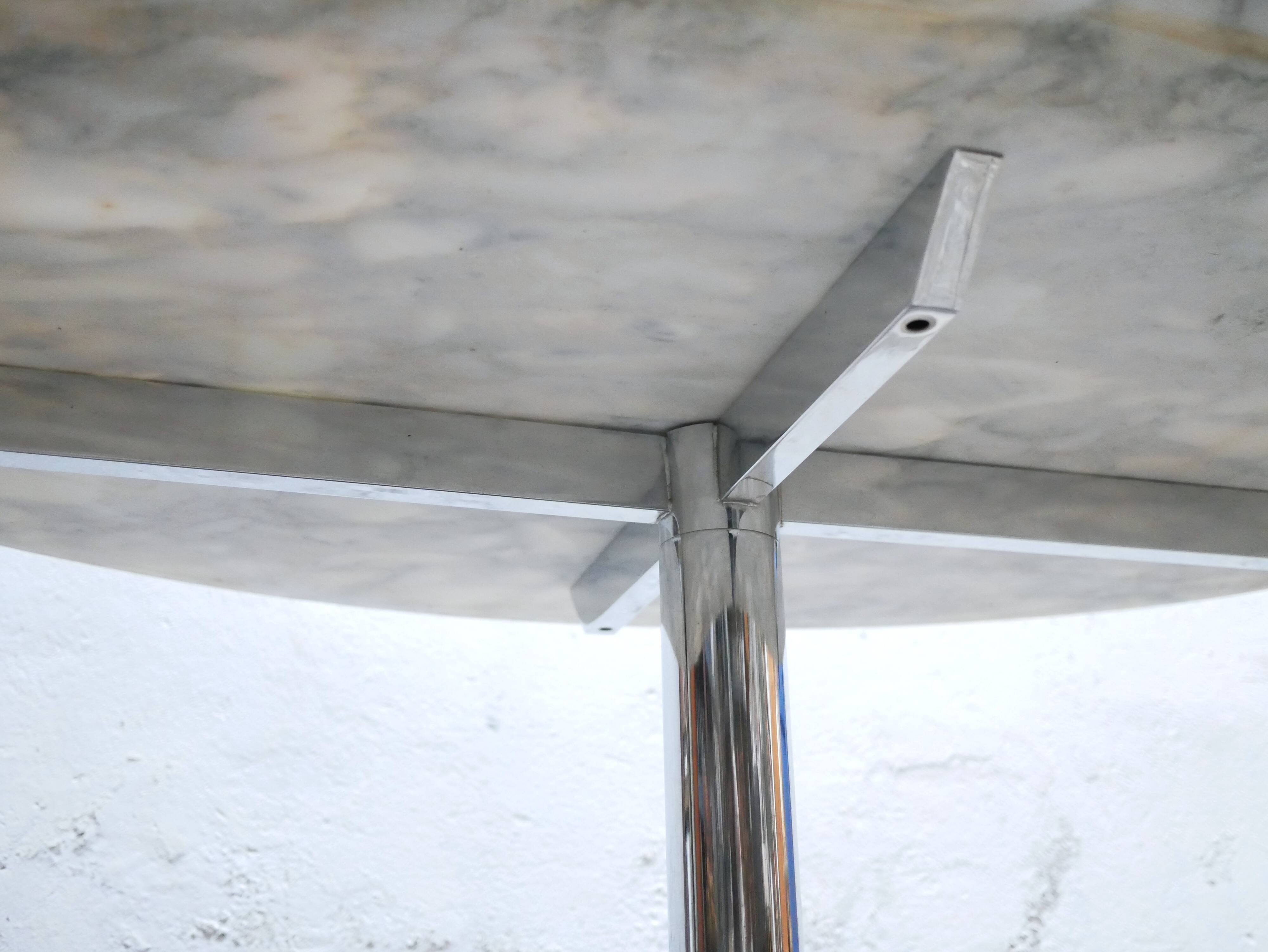 Vintage oval marble table produced by Roche Bobois