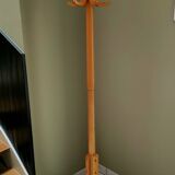 Baumann parrot coat rack