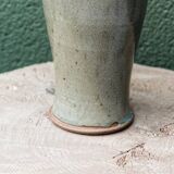 Vase en grés vernissé, signé, sang de boeuf