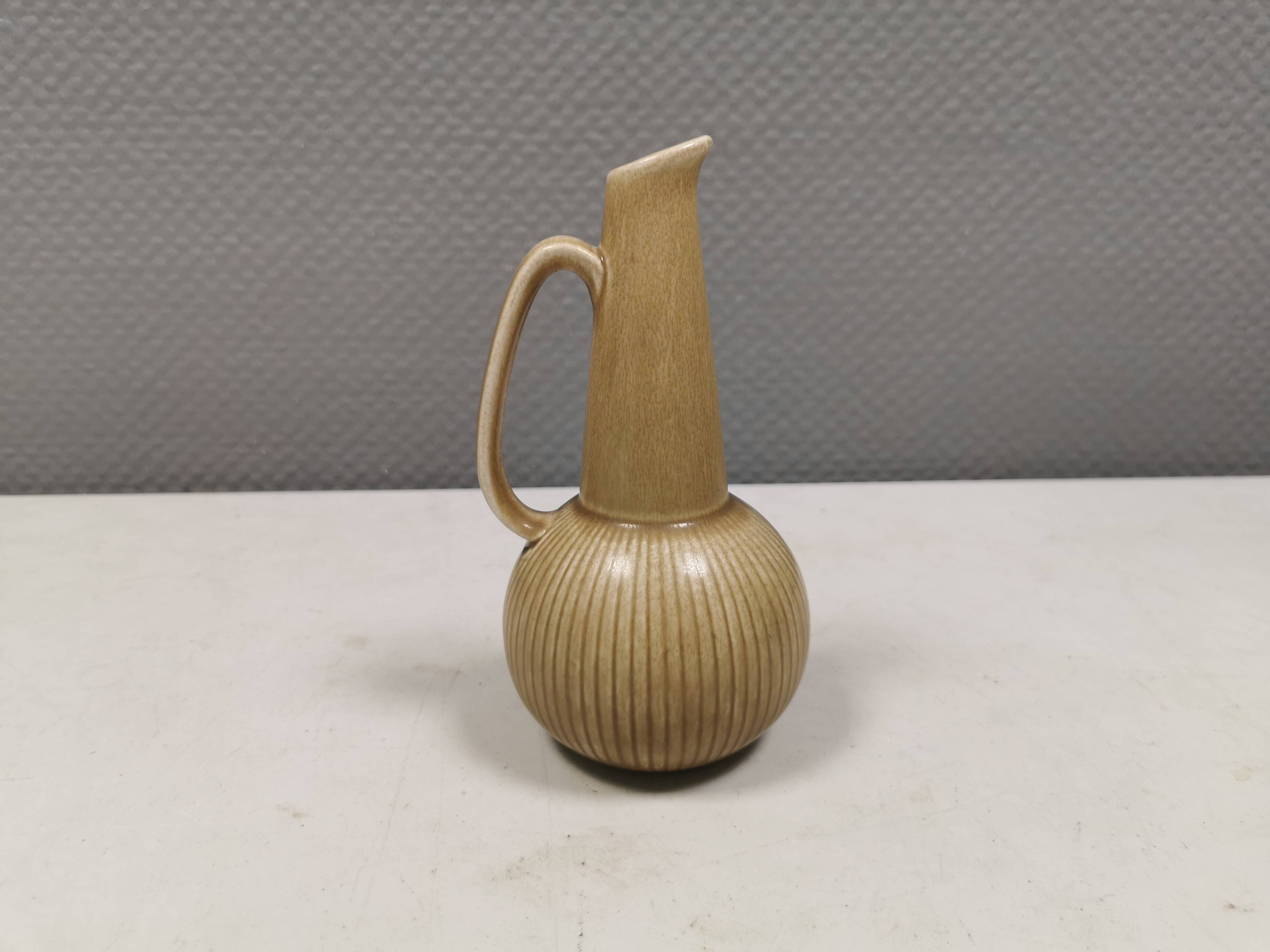 A Ritzi vase with handle by Gunnar Nylund  for Rörstrand, Sweden 1960s.