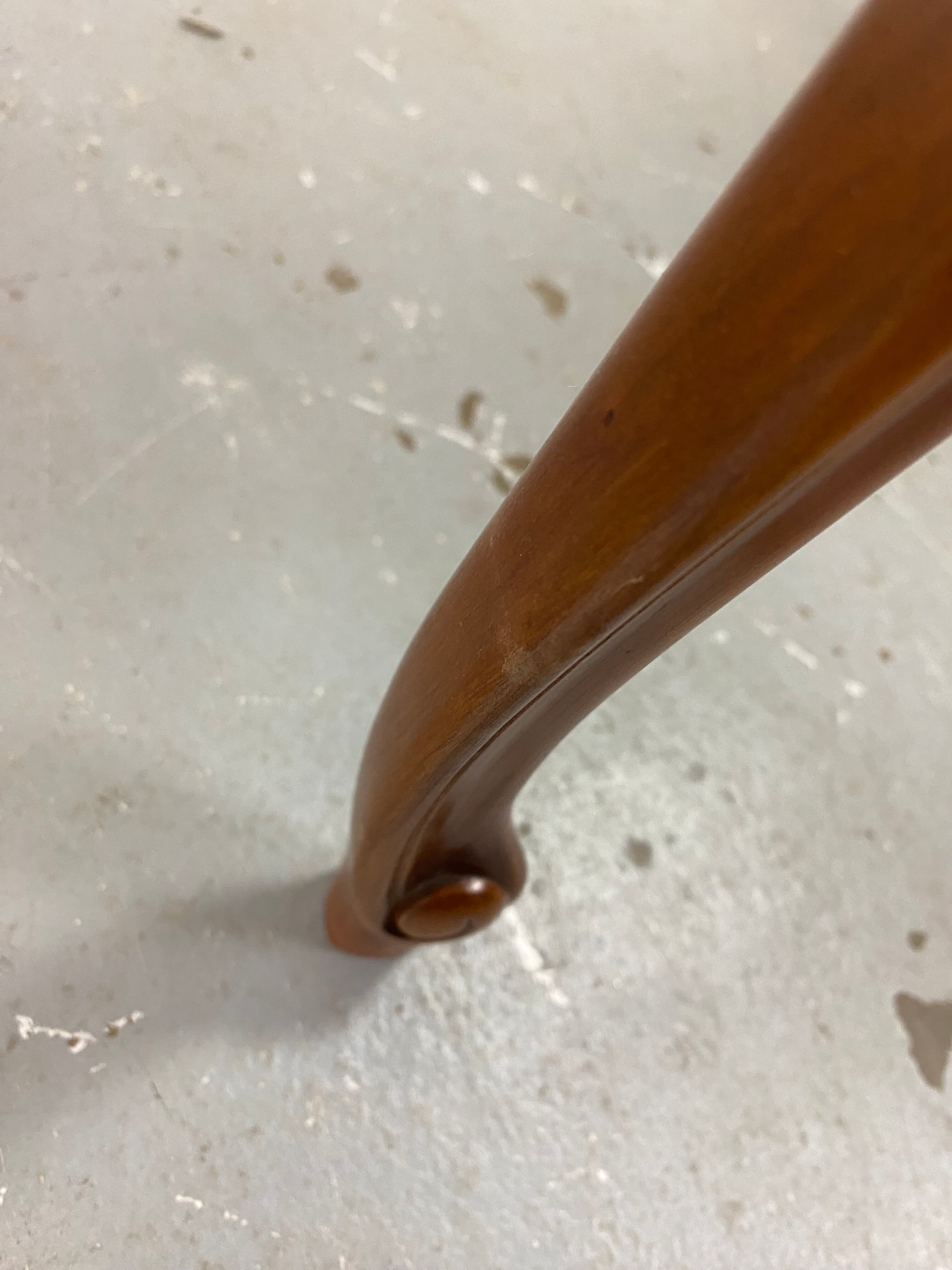 Chippendale Coffee Table in Wood, Canning and Glass