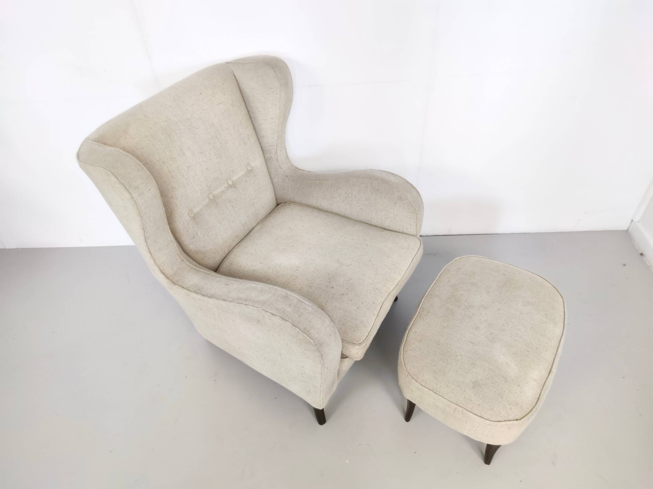 Ivory Lounge Chair with Ottoman in the Style of Gio Ponti, Italy
