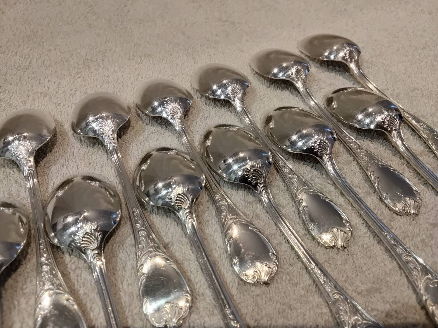 12 silver-plated metal teaspoons by Christofle Marly, 13.6cm