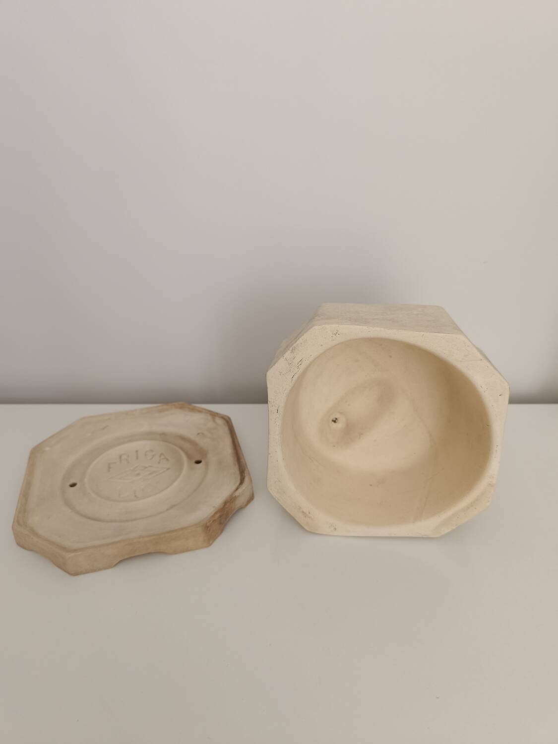 Friga Lux Water Butter Dish