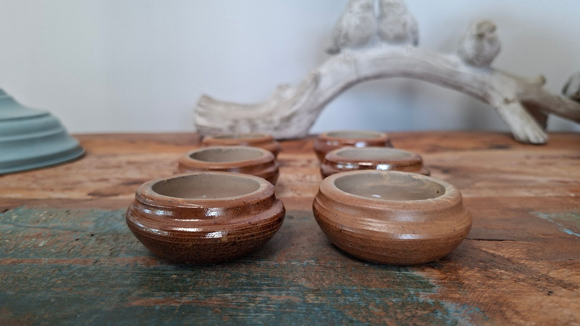 Petits pots a beurre en grés