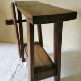 Small old child workbench