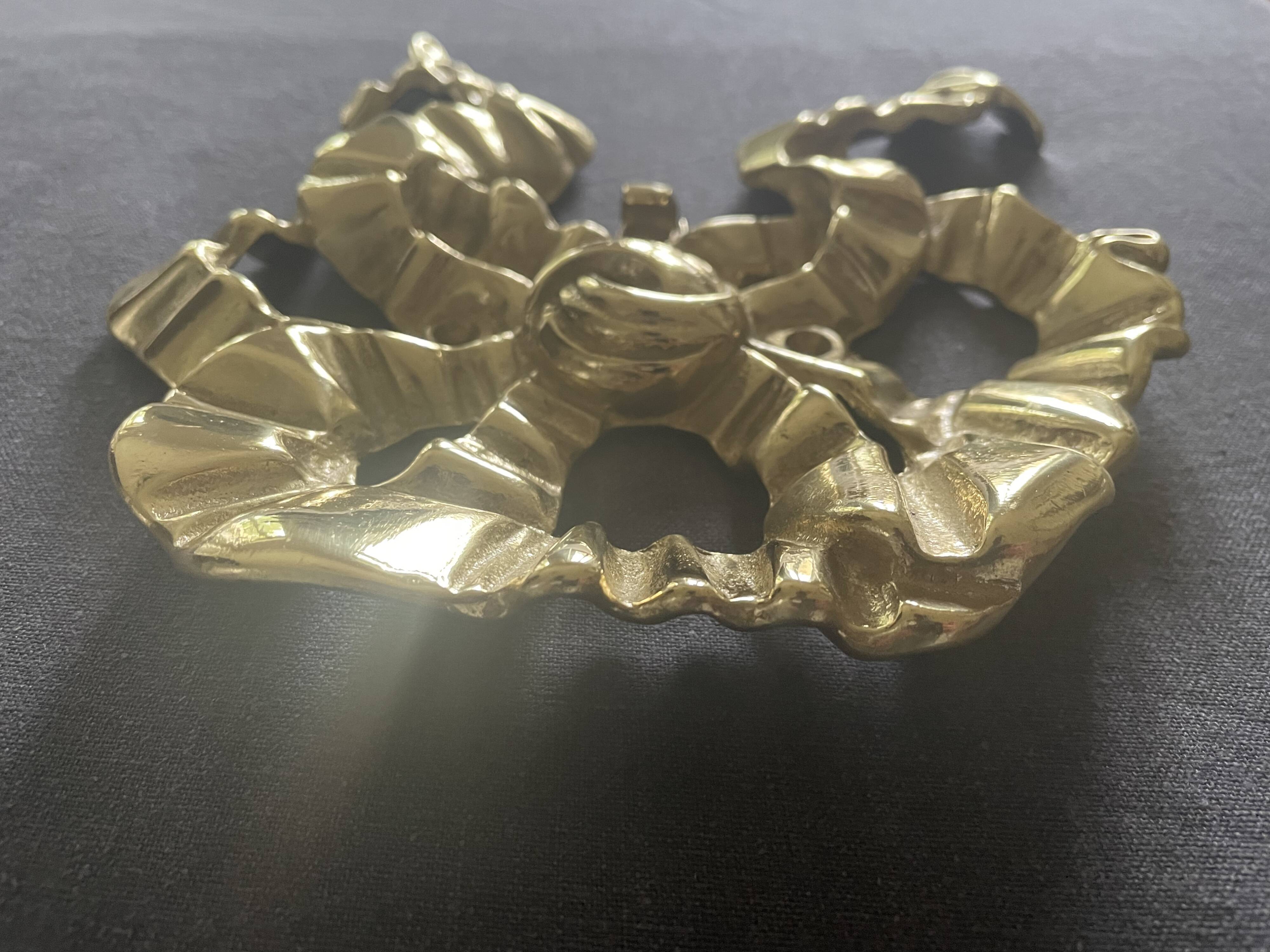 Crochet mural noeud laiton doré