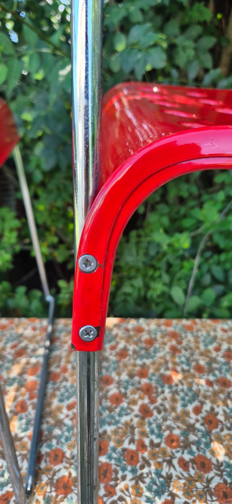 Omstak chair by Rodney Kinsman, vintage red metal.