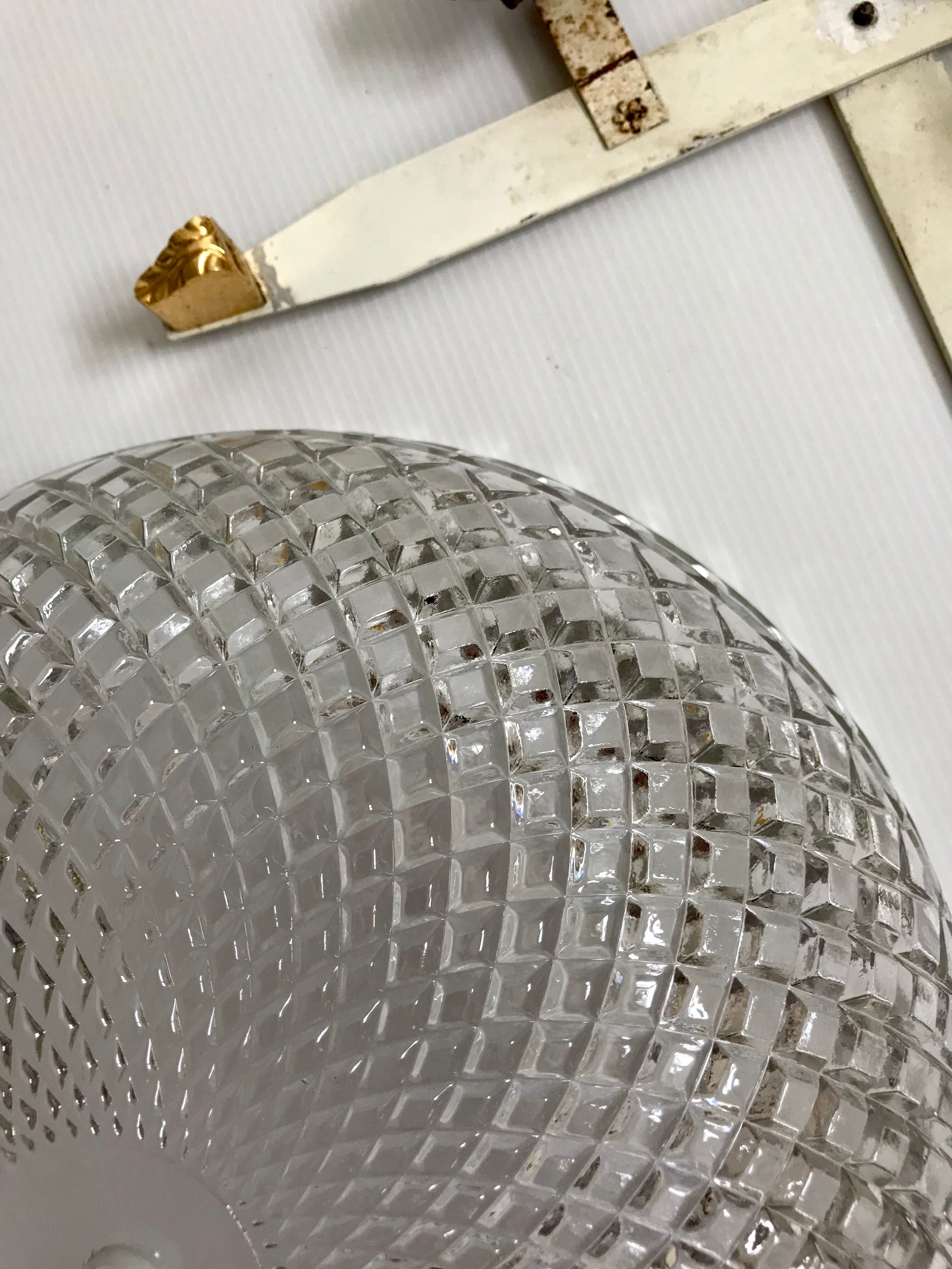 Diamond-tipped glass ceiling