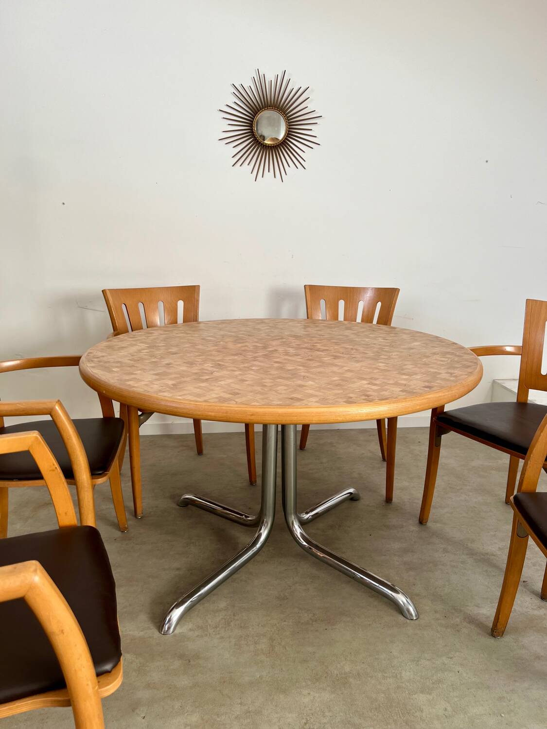 Table en bois marqueté et bois, design Dieter Waeckerlin Idealheim, années 70