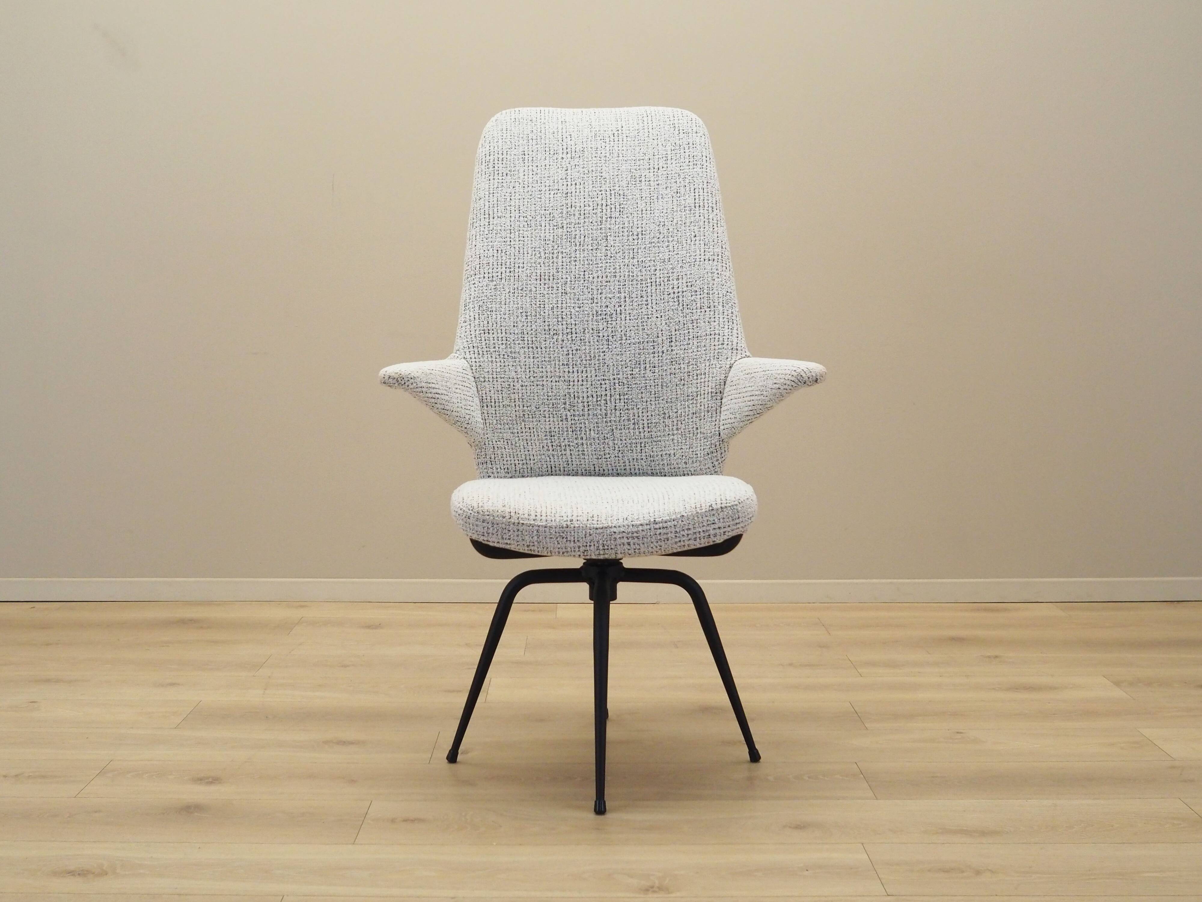 Swivel armchair, Italian design, 1970s, production: Italy
