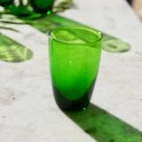 Verres à liqueur vert vintage