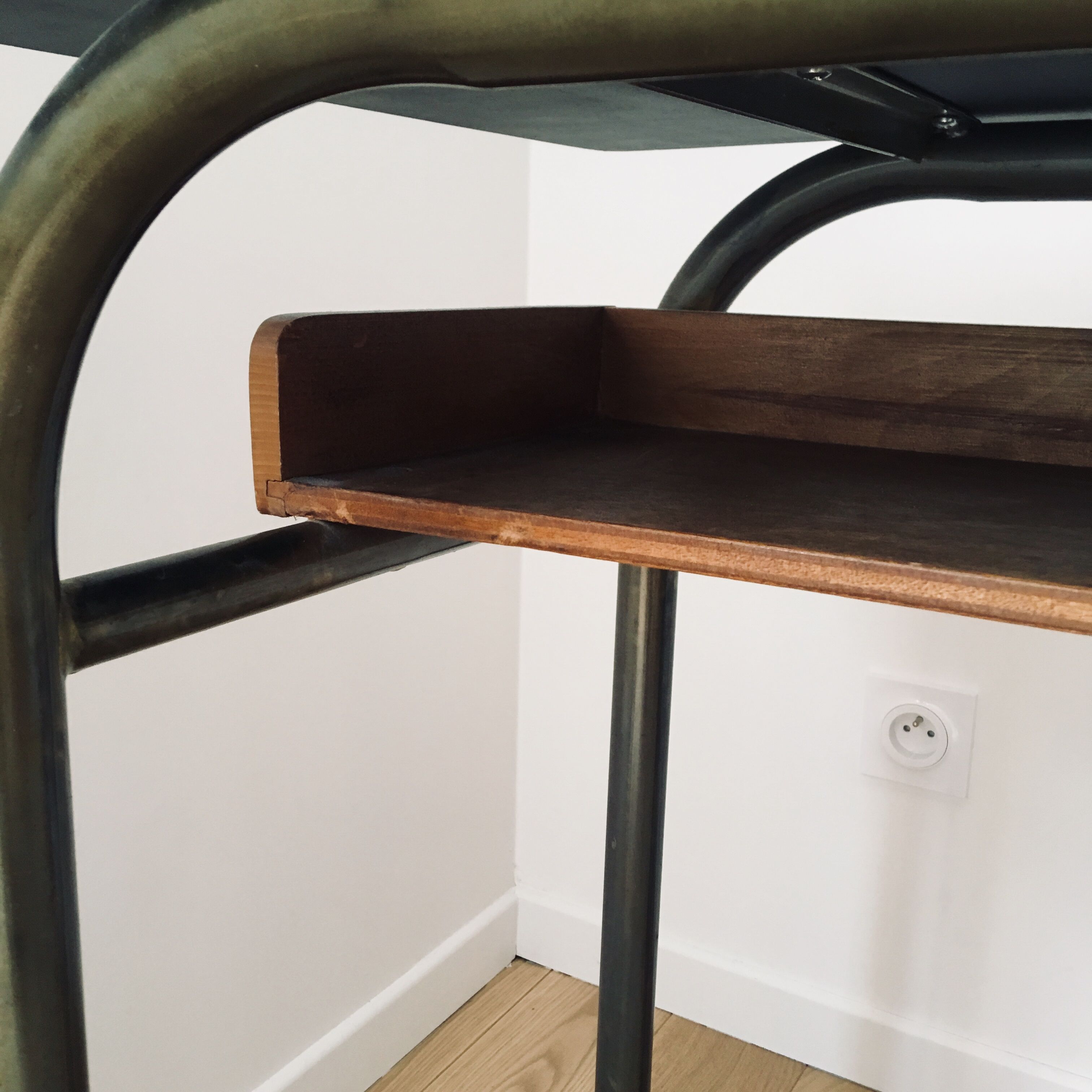 Schoolboy desk with locker
