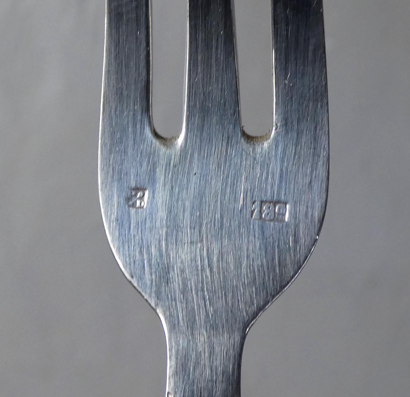 Old box 12 dessert forks in silver metal