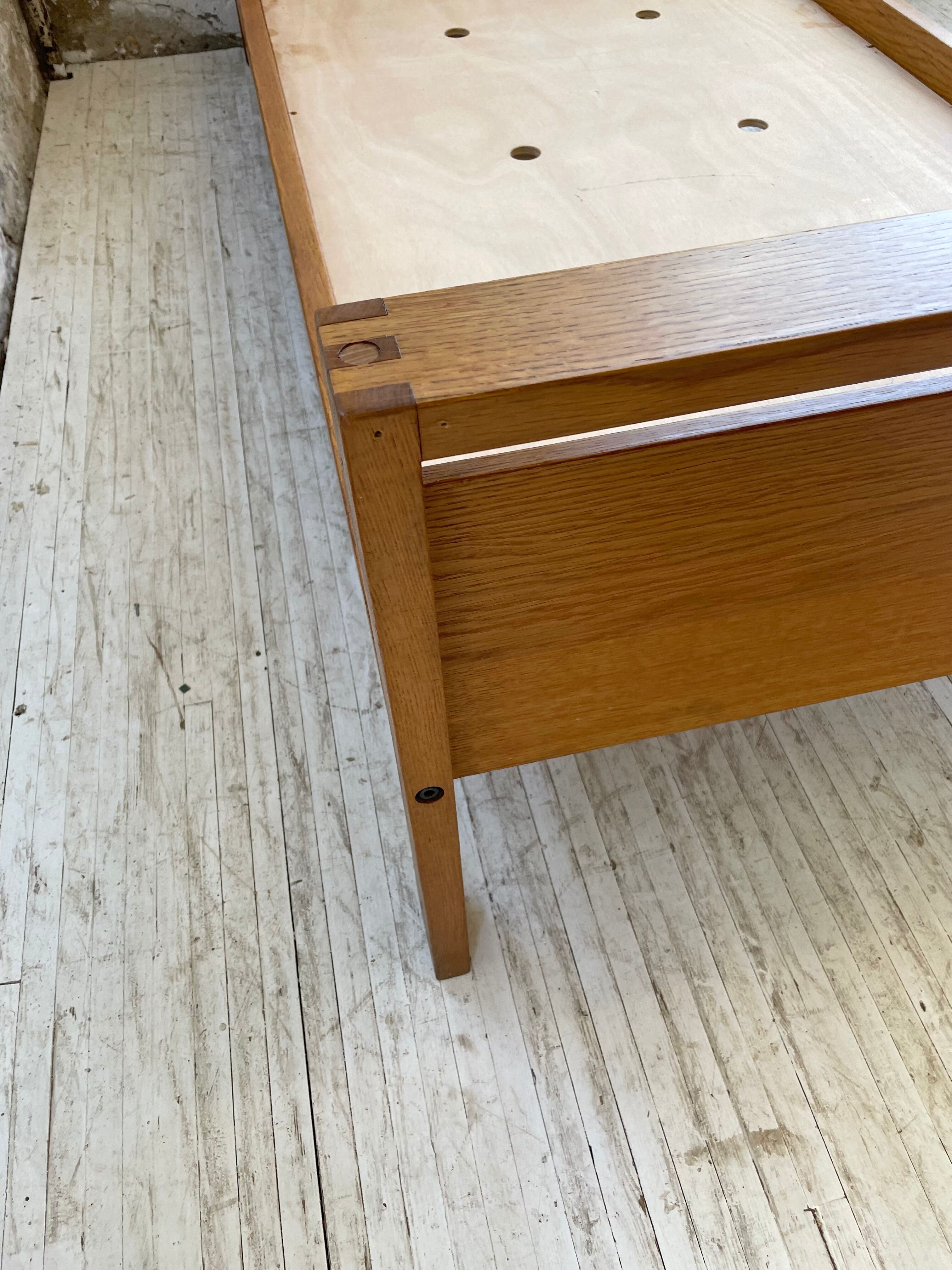 Daybed bed L06A in solid elm Chapo