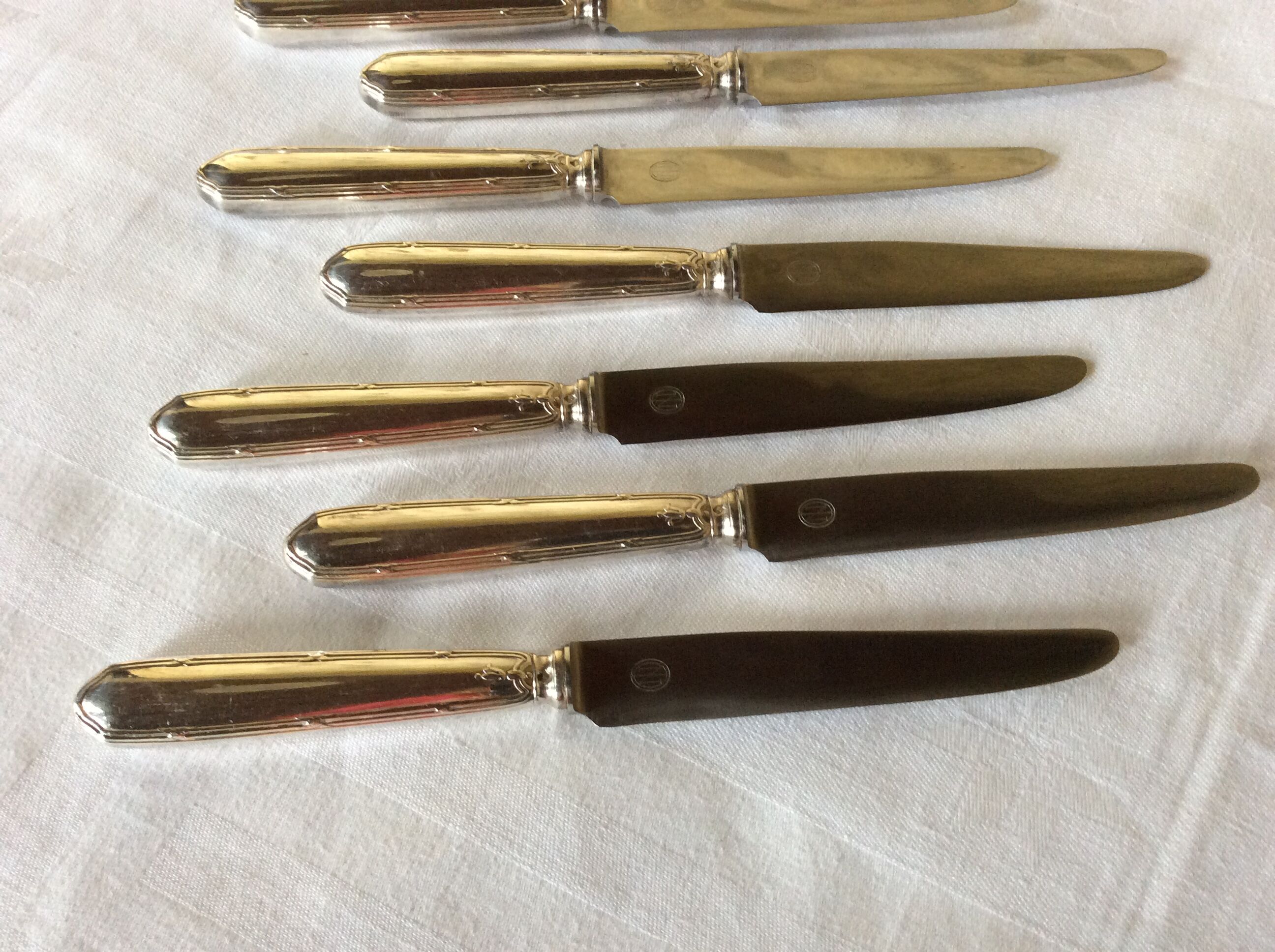 12 entremet knives, silver metal, cross ribbons