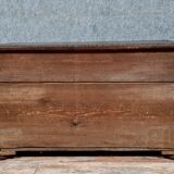 Renaissance gothic style chest in solid oak around 1880