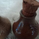 Ensemble rare salière et poivrière en grès