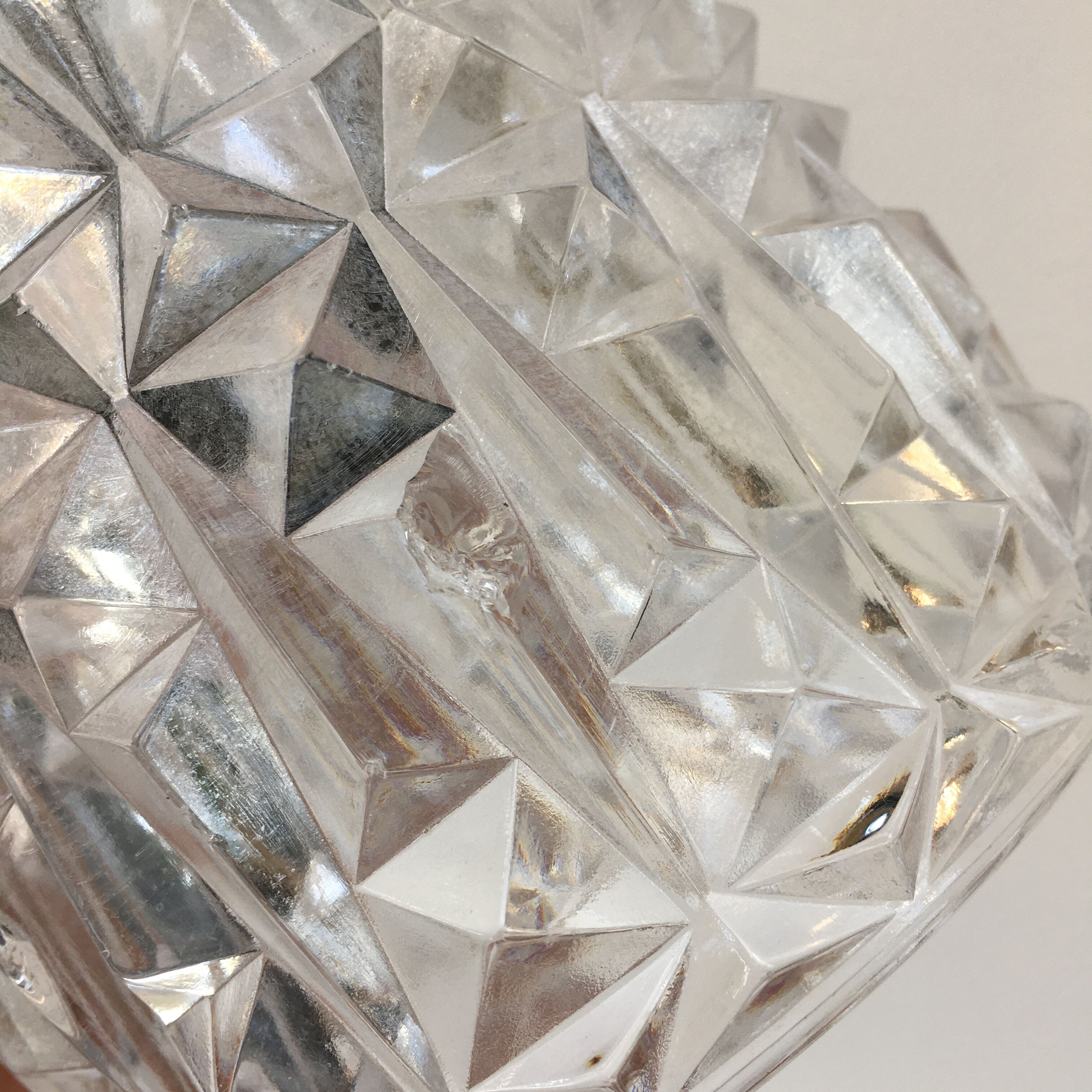 Scandinavian pendant lamp in molded glass and teak