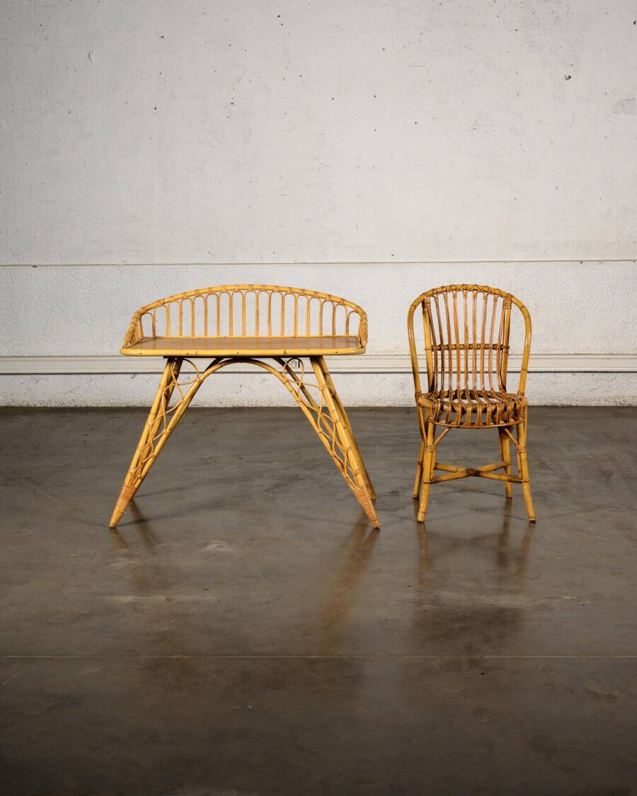 Bureau en rotin et sa chaise
