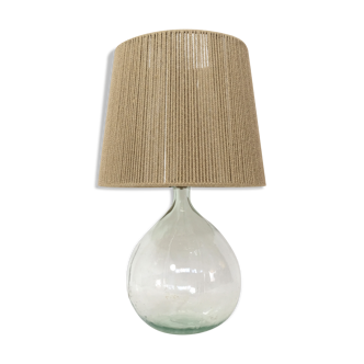 Table lamp from the 70s and 80s and its rope lampshade.