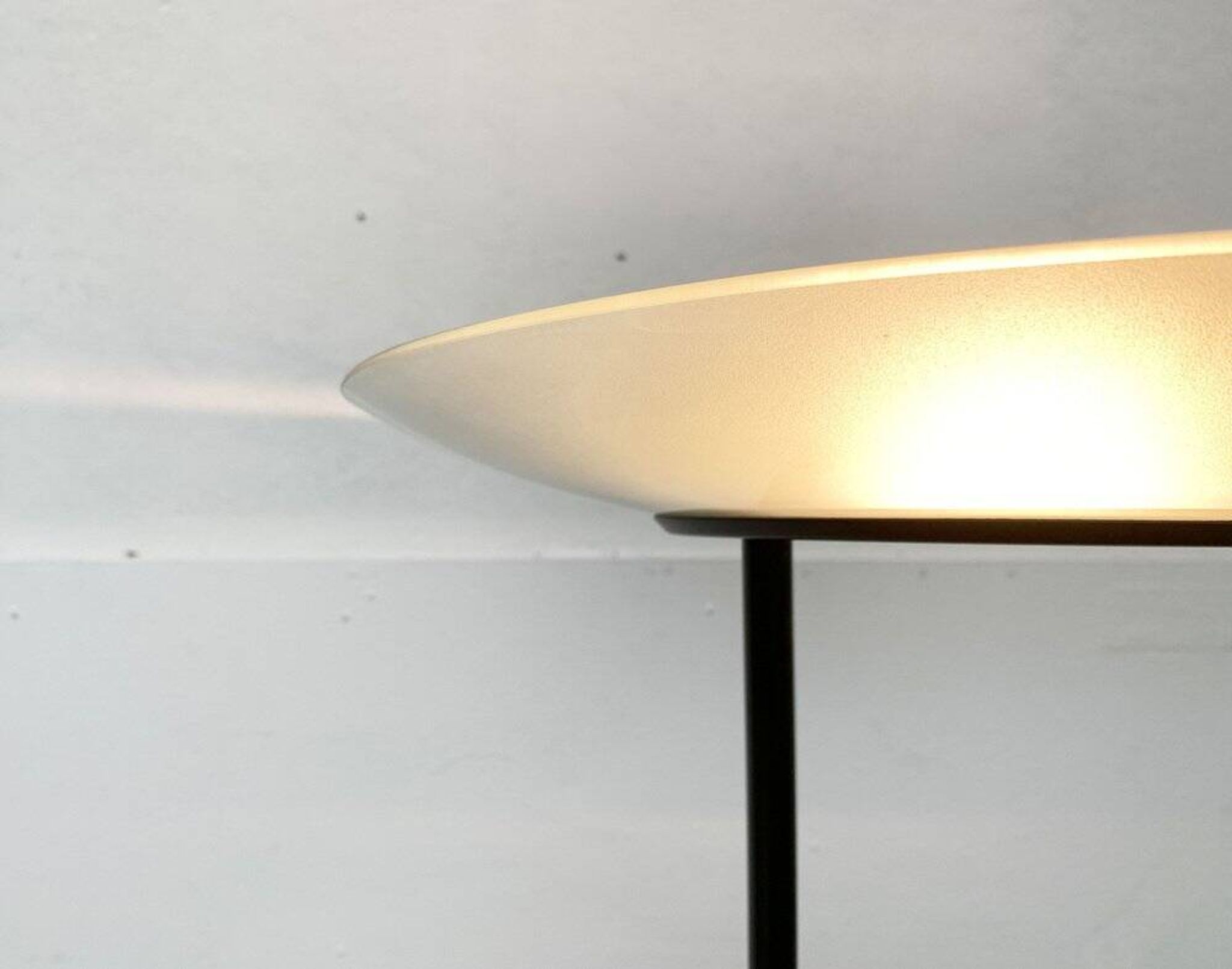Lampe sur pied italienne vintage, années 1980