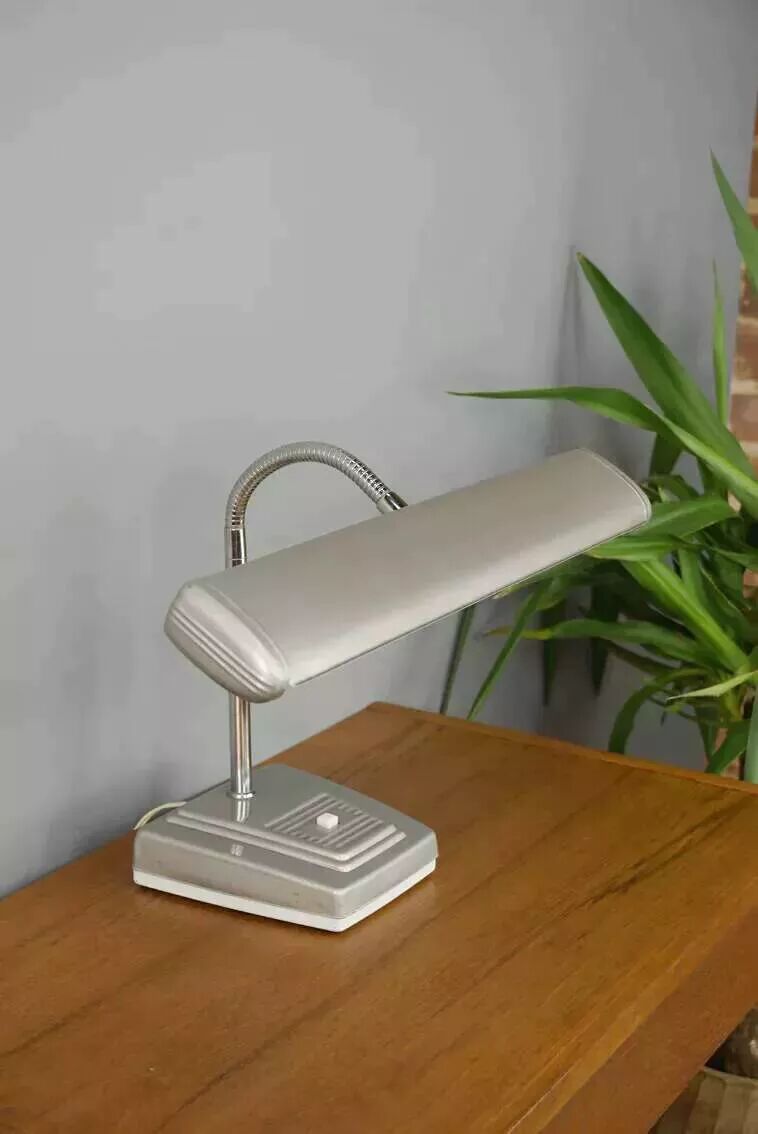 Lampe de bureau articulée