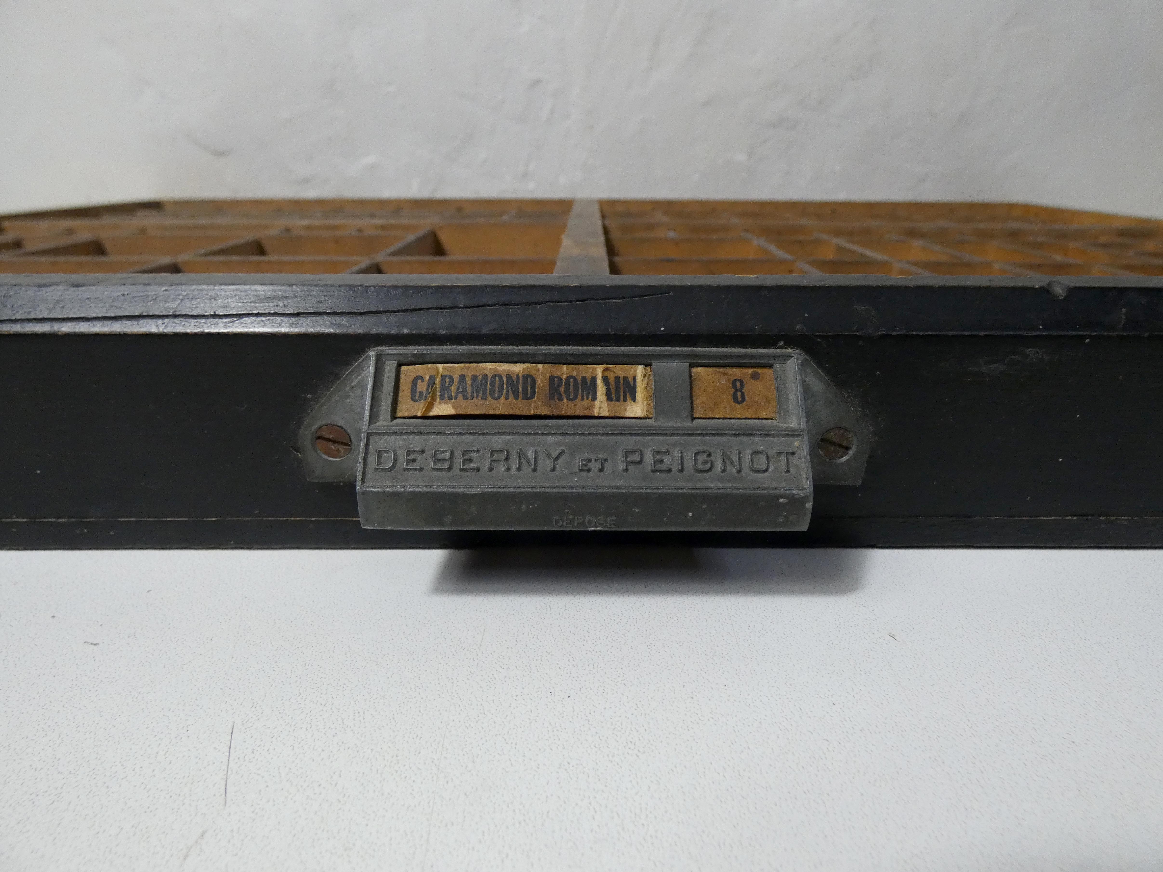 Printing locker shelf in trinkets