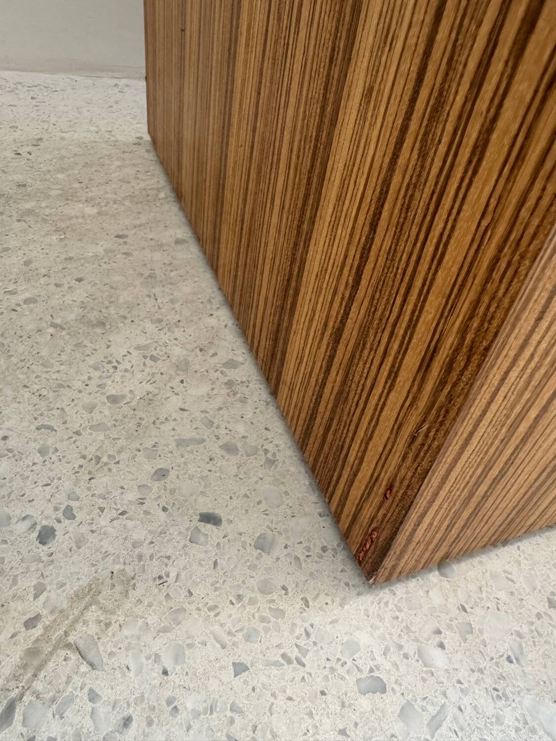 Wooden podium / case