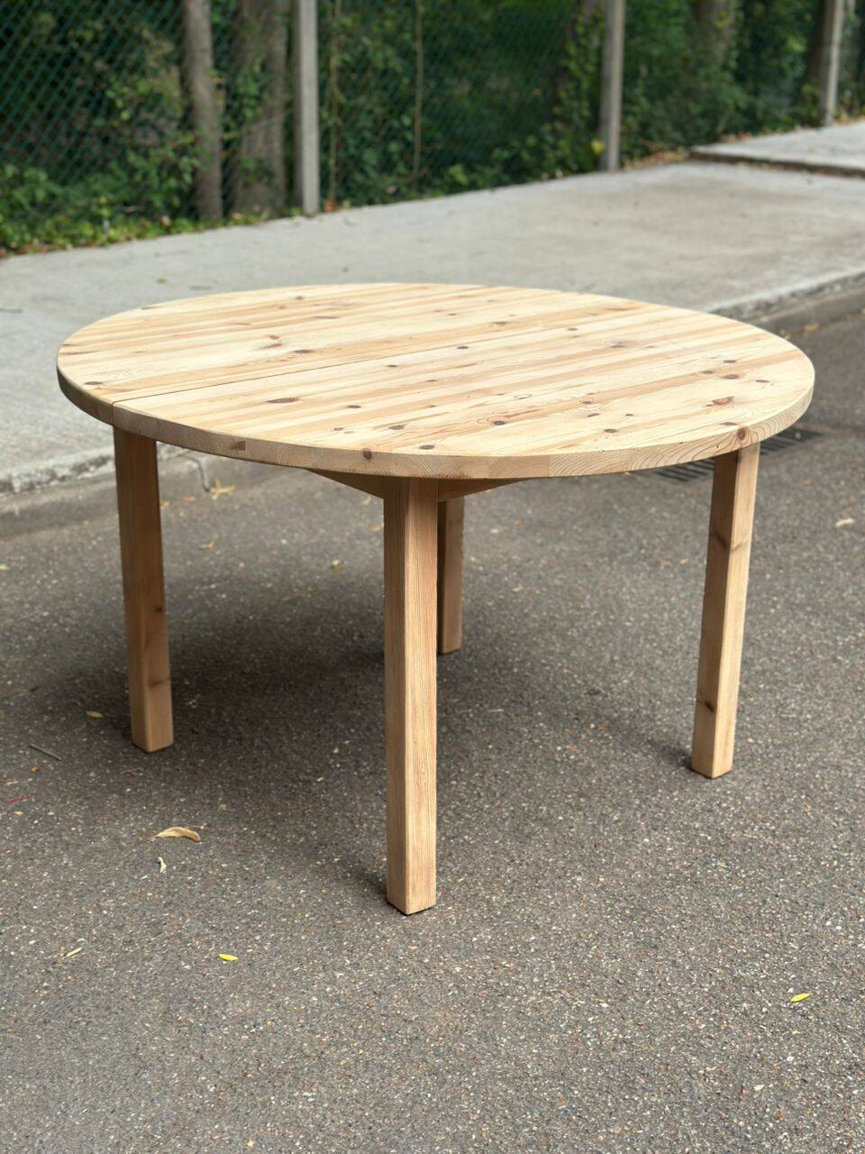 Table de repas ronde, ovale extensible scandinave en sapin poncé