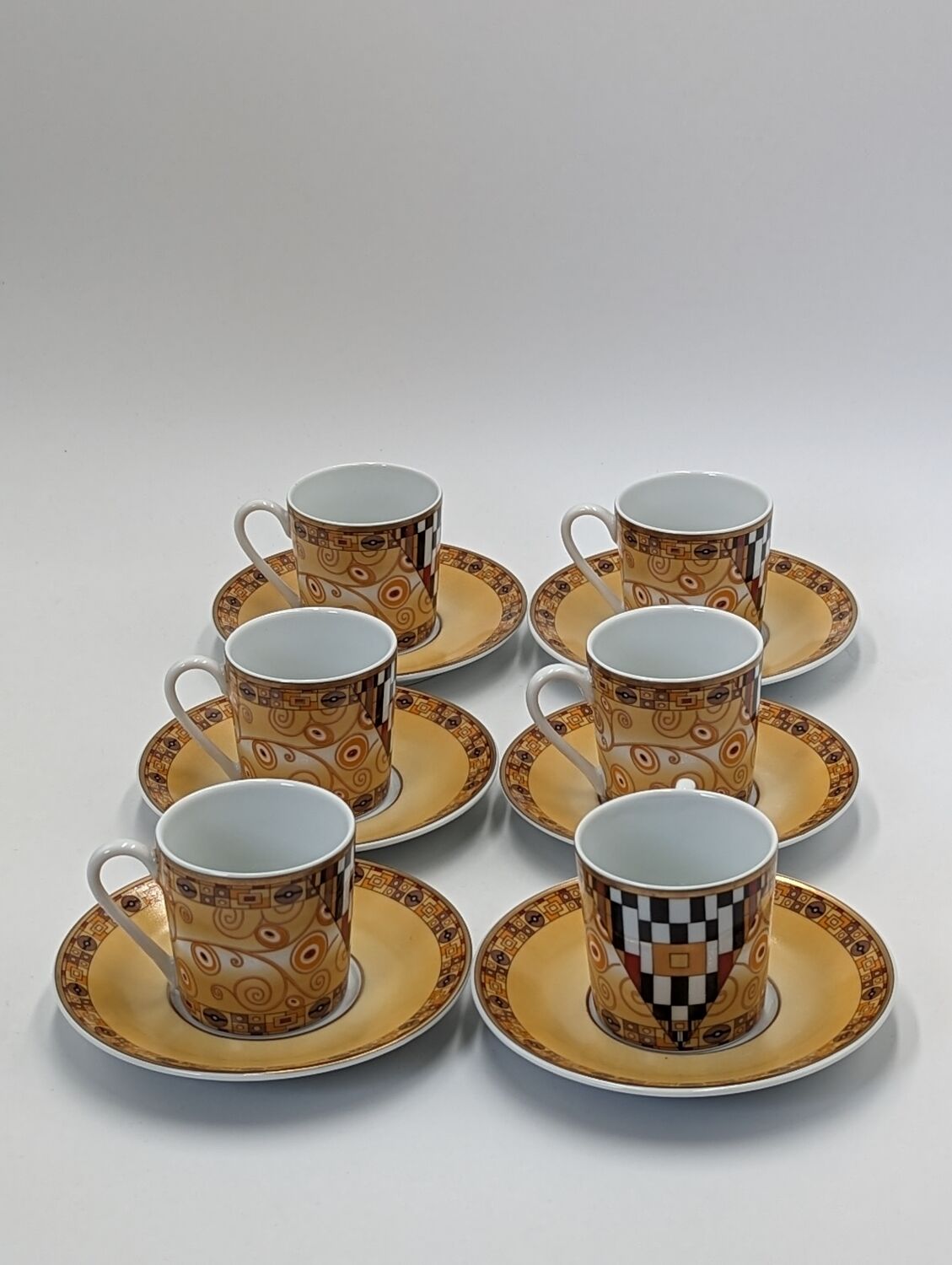 6 porcelain coffee cups