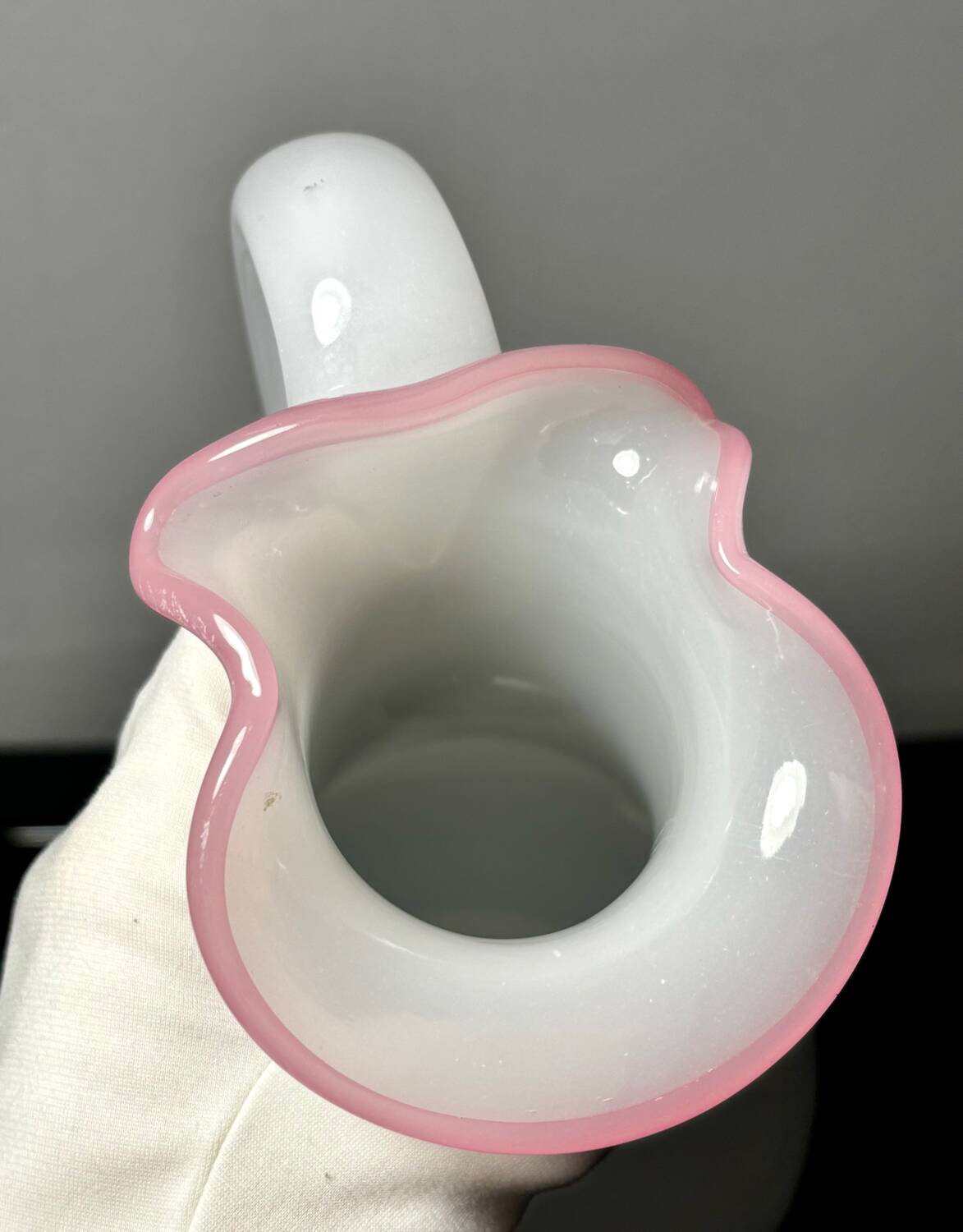 Opaline Pitcher Baccarat / Saint Louis 19th century