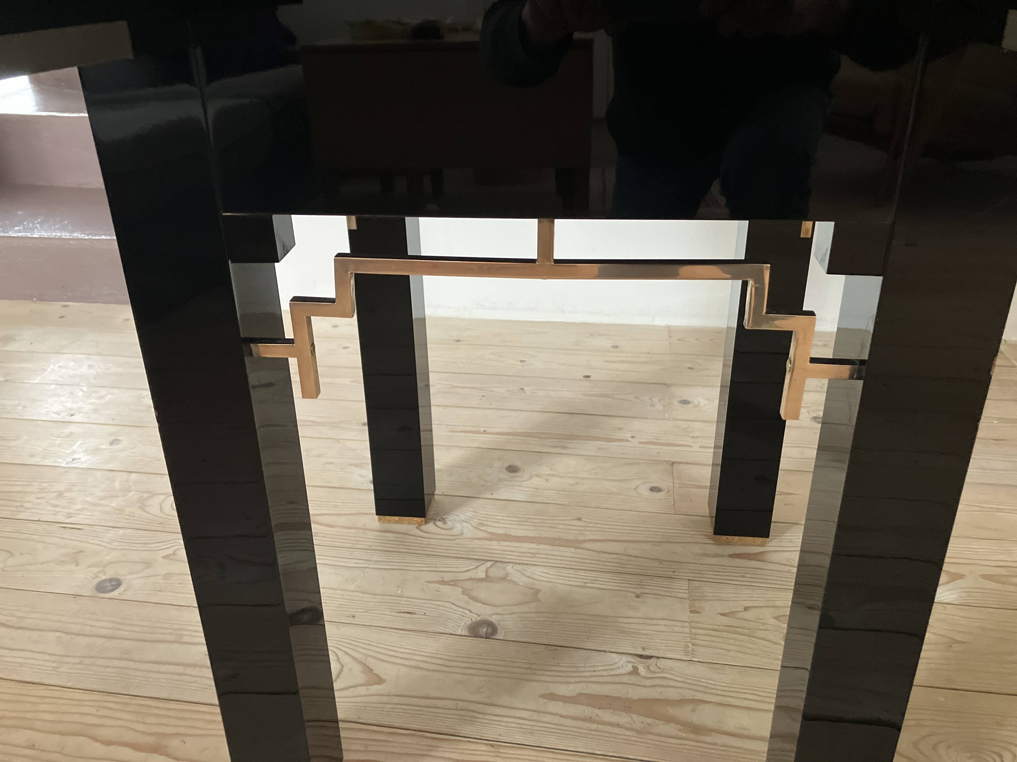 Table de salle à manger des années 1970 laquée  noire