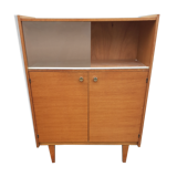 Commodity with vintage showcase