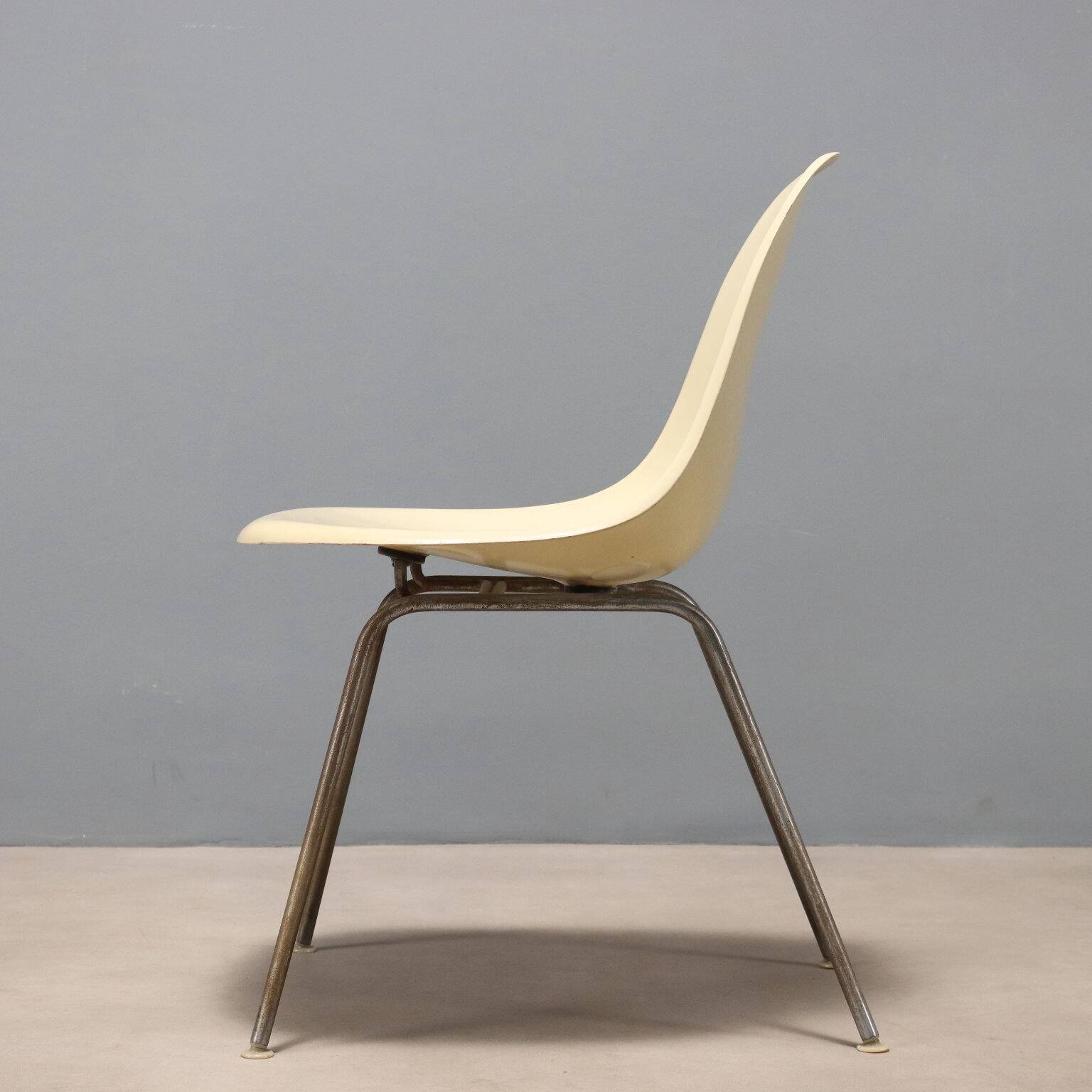 DSS chair by Charles & Ray Eames for Herman Miller - 1960s