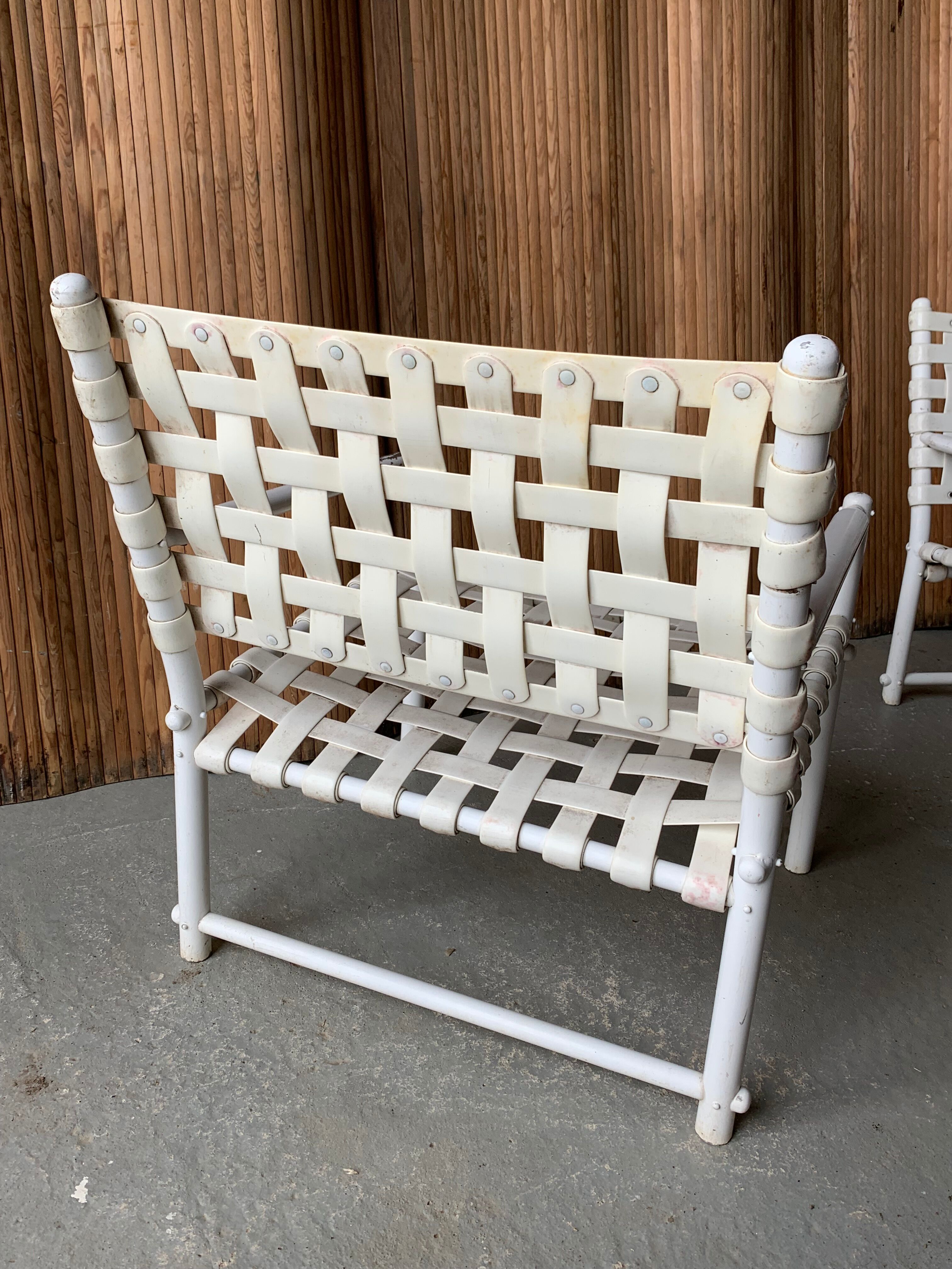 4 white Lounge Chairs Triconfort - Aluminium and plastic - 1980's