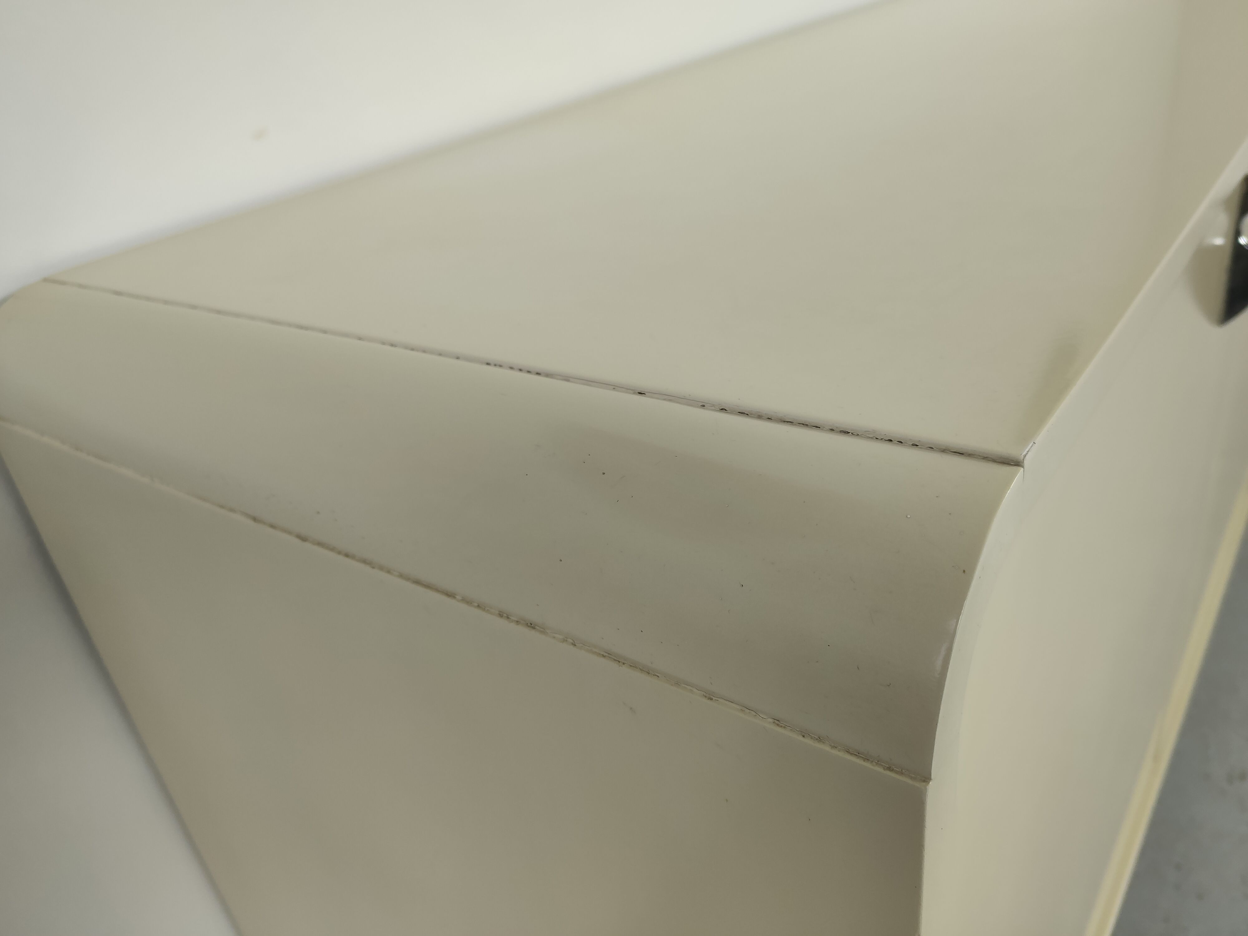 Vintage sideboard white space age 1970