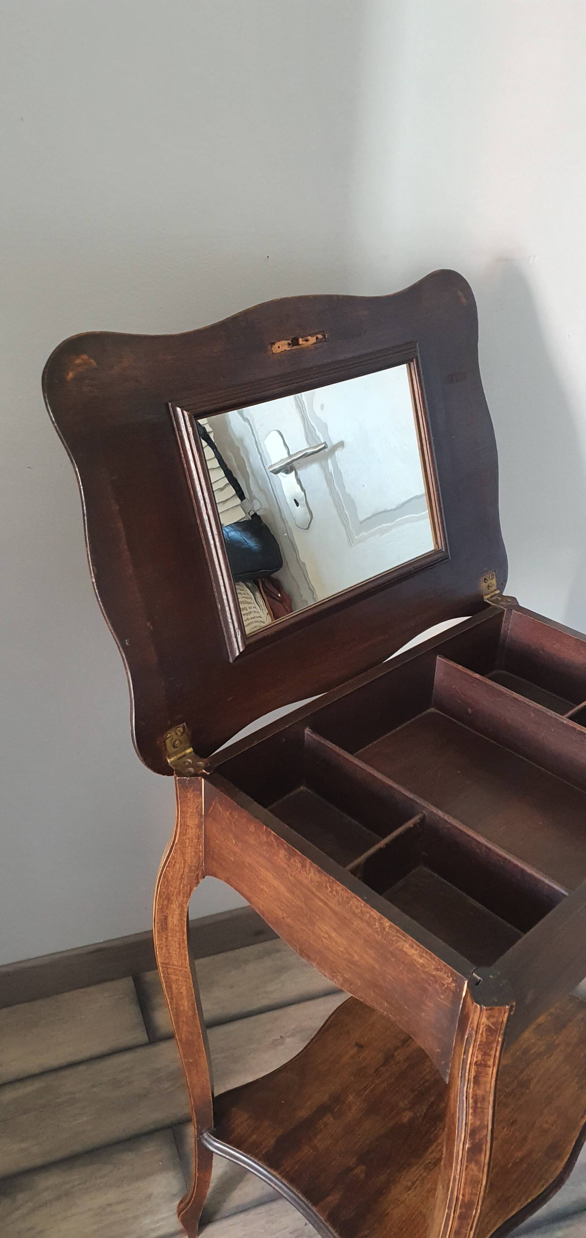 Meuble coiffeuse