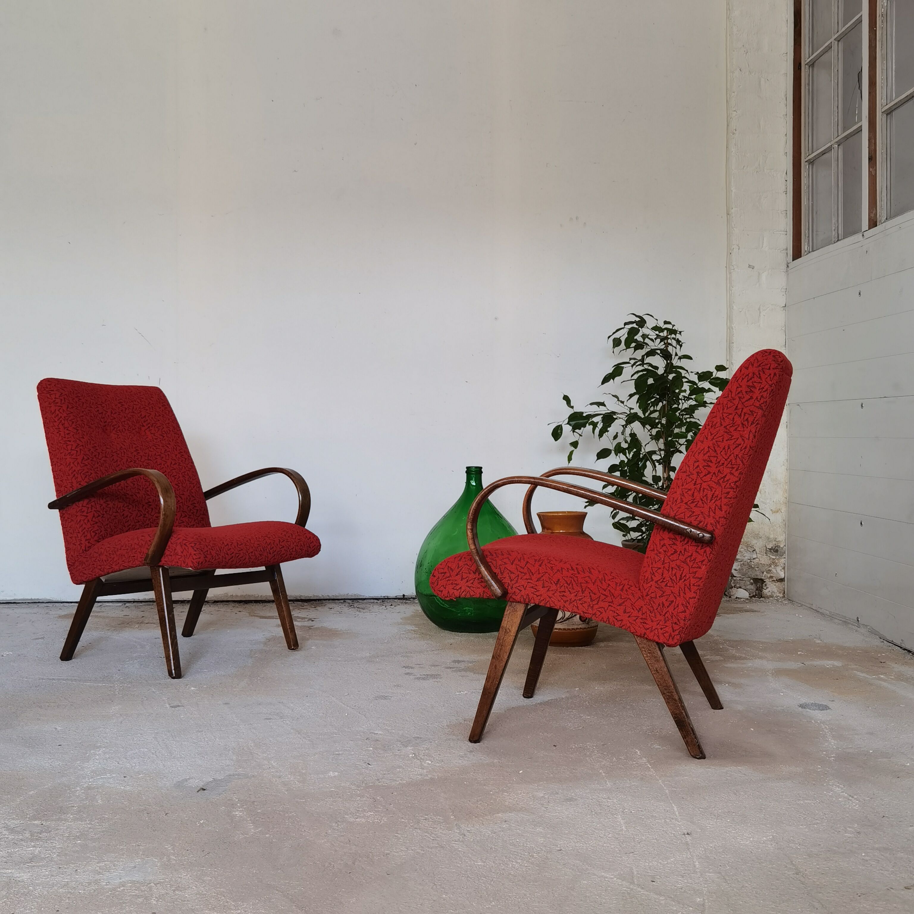 Pair of armchairs 6951 by Jaroslav Smidek for Dyha Brno 1969