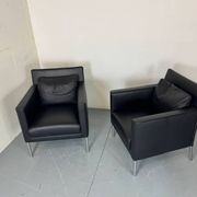 2 fauteuils de salon modernistes allemands en cuir noir et acier de Walter Knoll