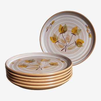 Six Niderviller stoneware plates with vintage plant décor
