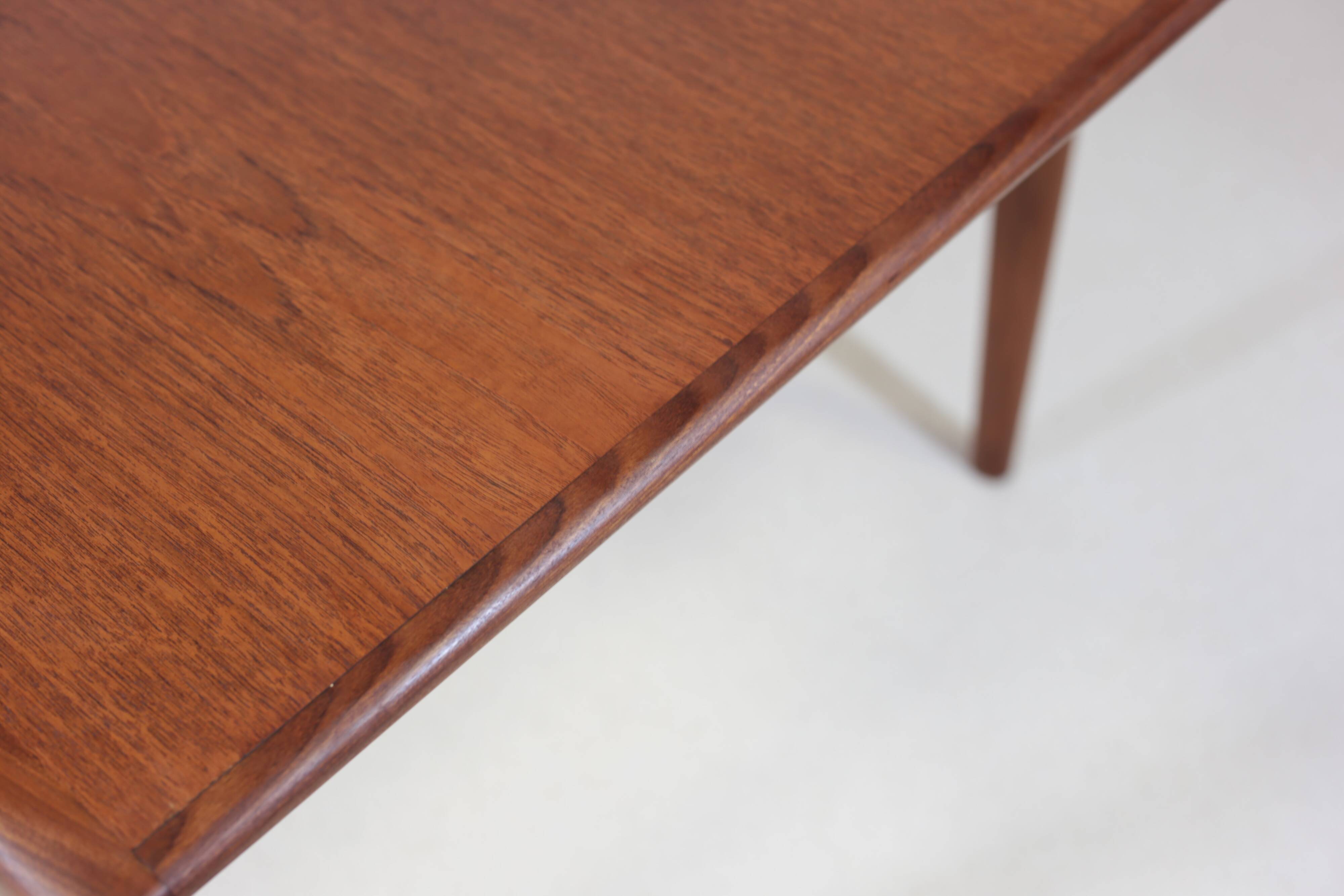 Johannes Andersen dining table