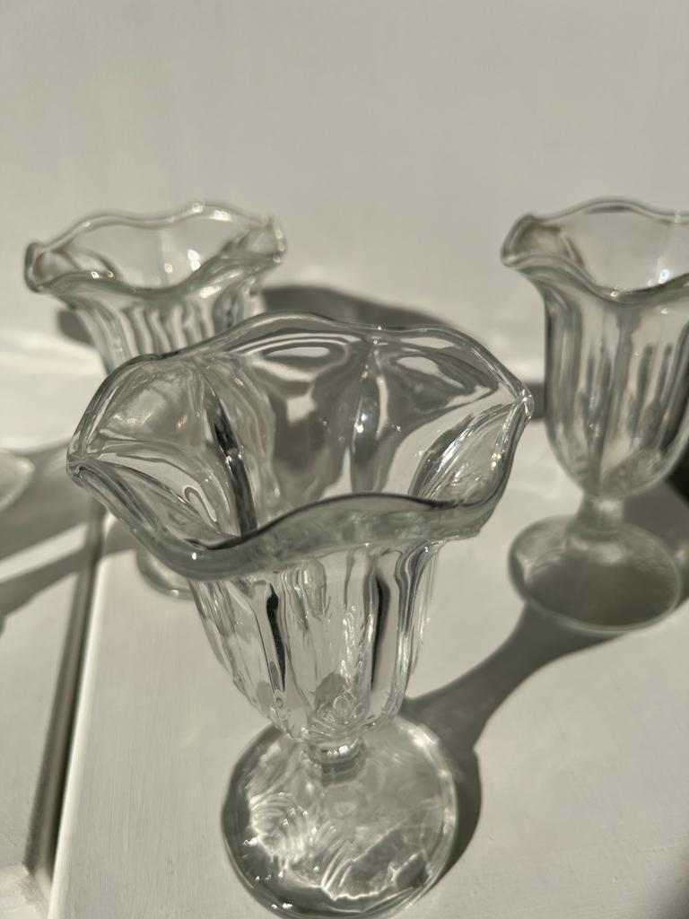 6 vintage ice cream cups with stylized foliage motifs